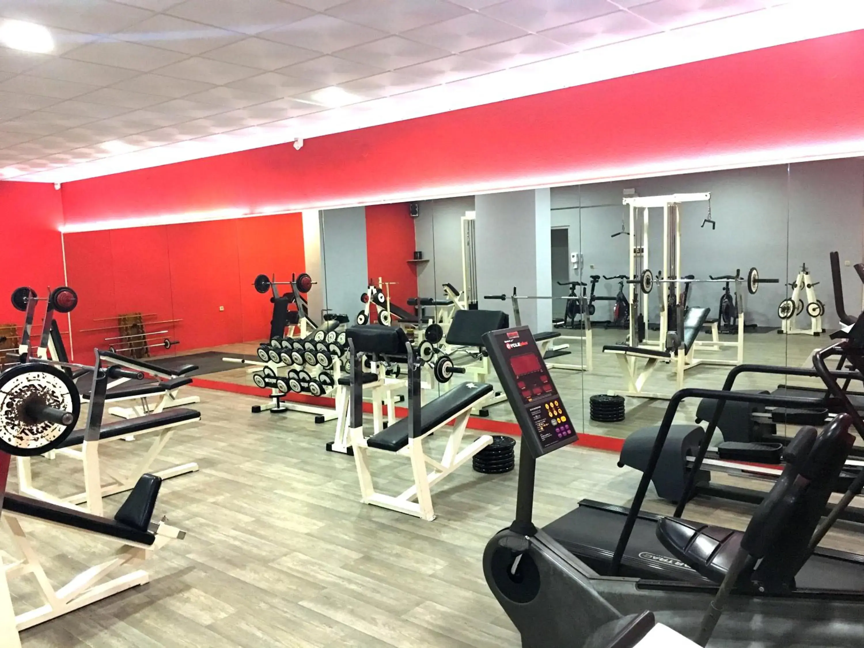 Fitness centre/facilities in First Flatotel International Fitness centre/facilities in First Flatotel International