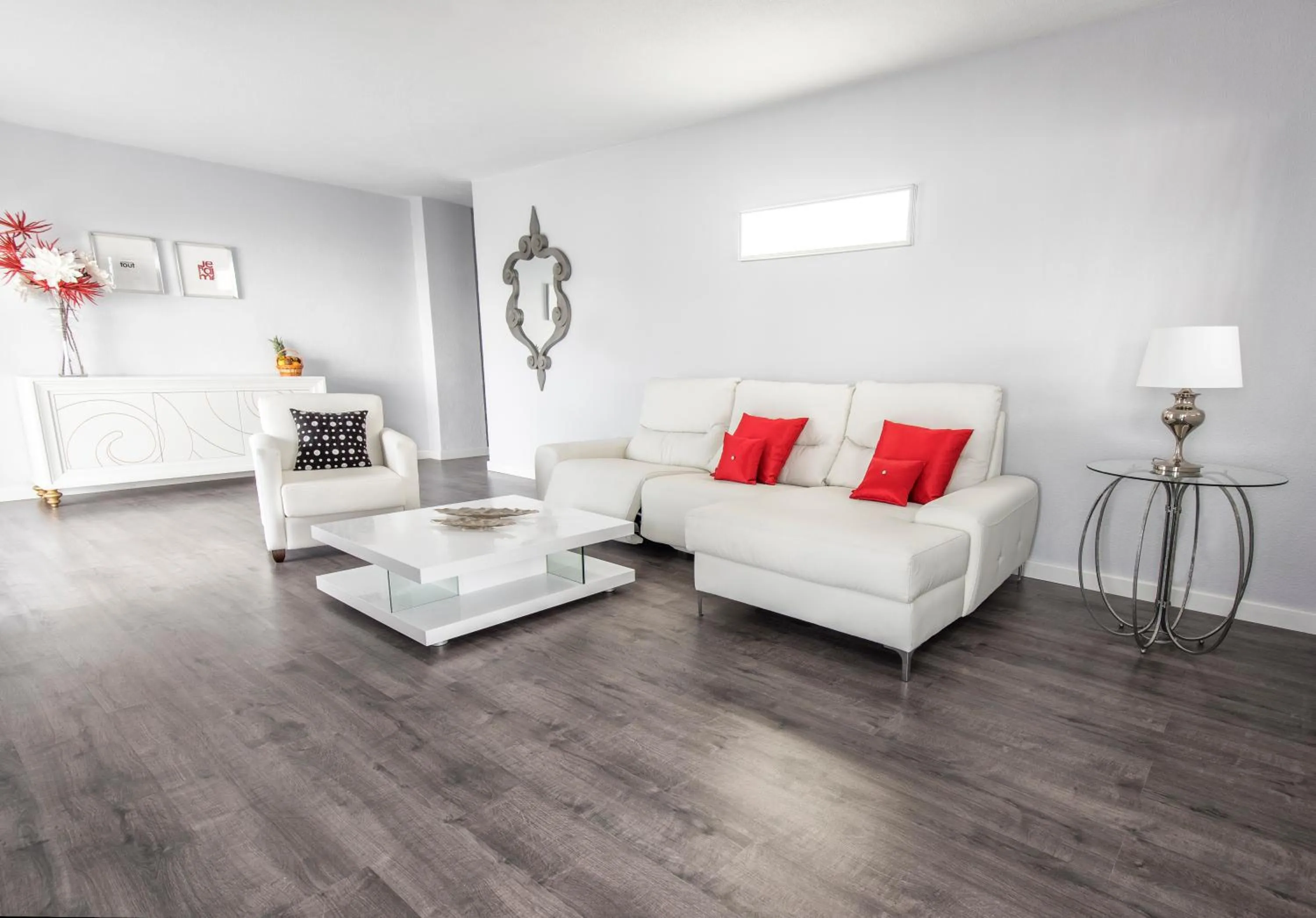 Decorative detail in First Flatotel International