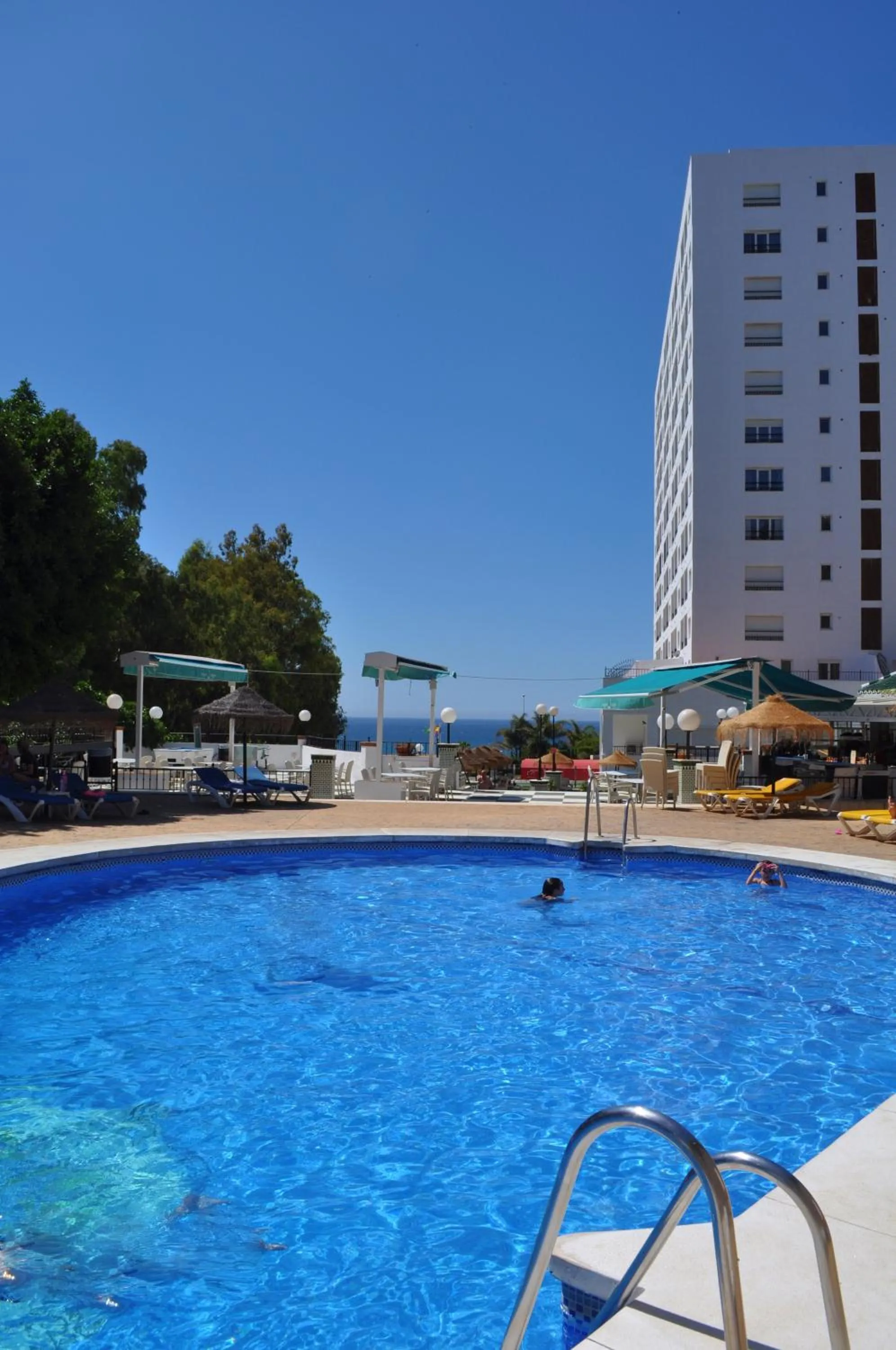 Swimming pool in First Flatotel International