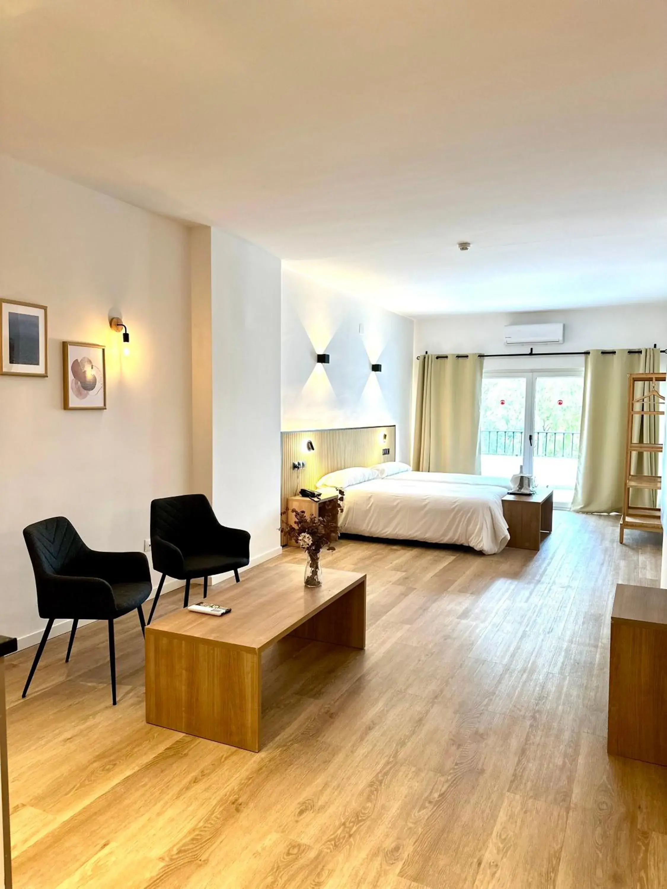 Bed in First Flatotel International Bed in First Flatotel International