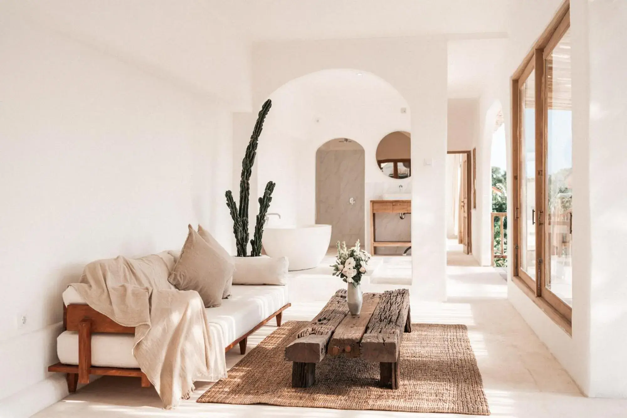 King Suite with Pool View in Hotel Sages King Suite with Pool View in Hotel Sages