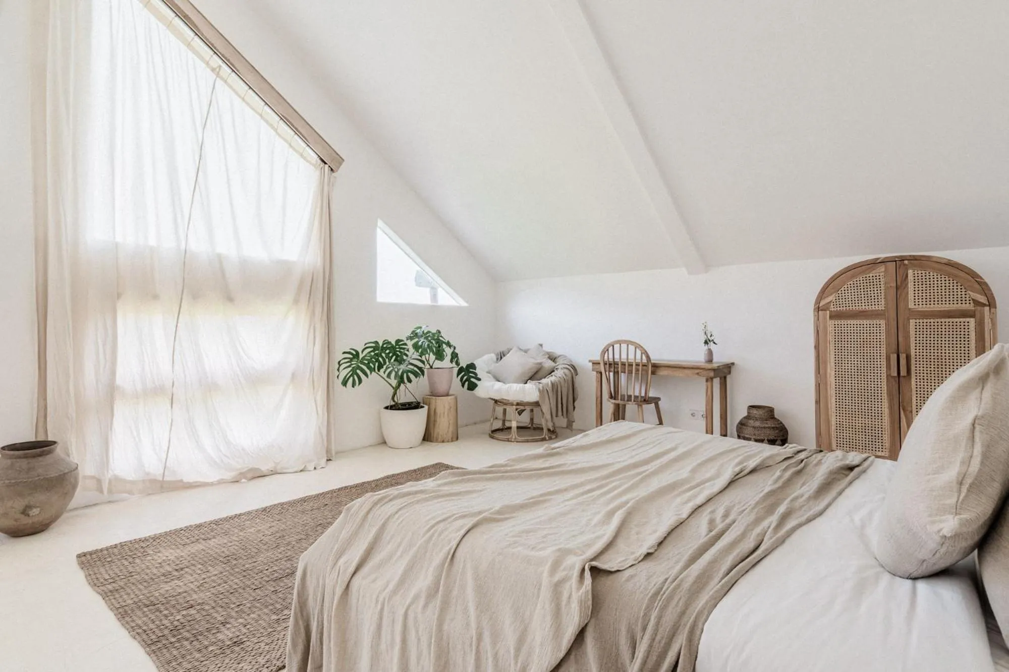 Photo of the whole room, Bed in Hotel Sages