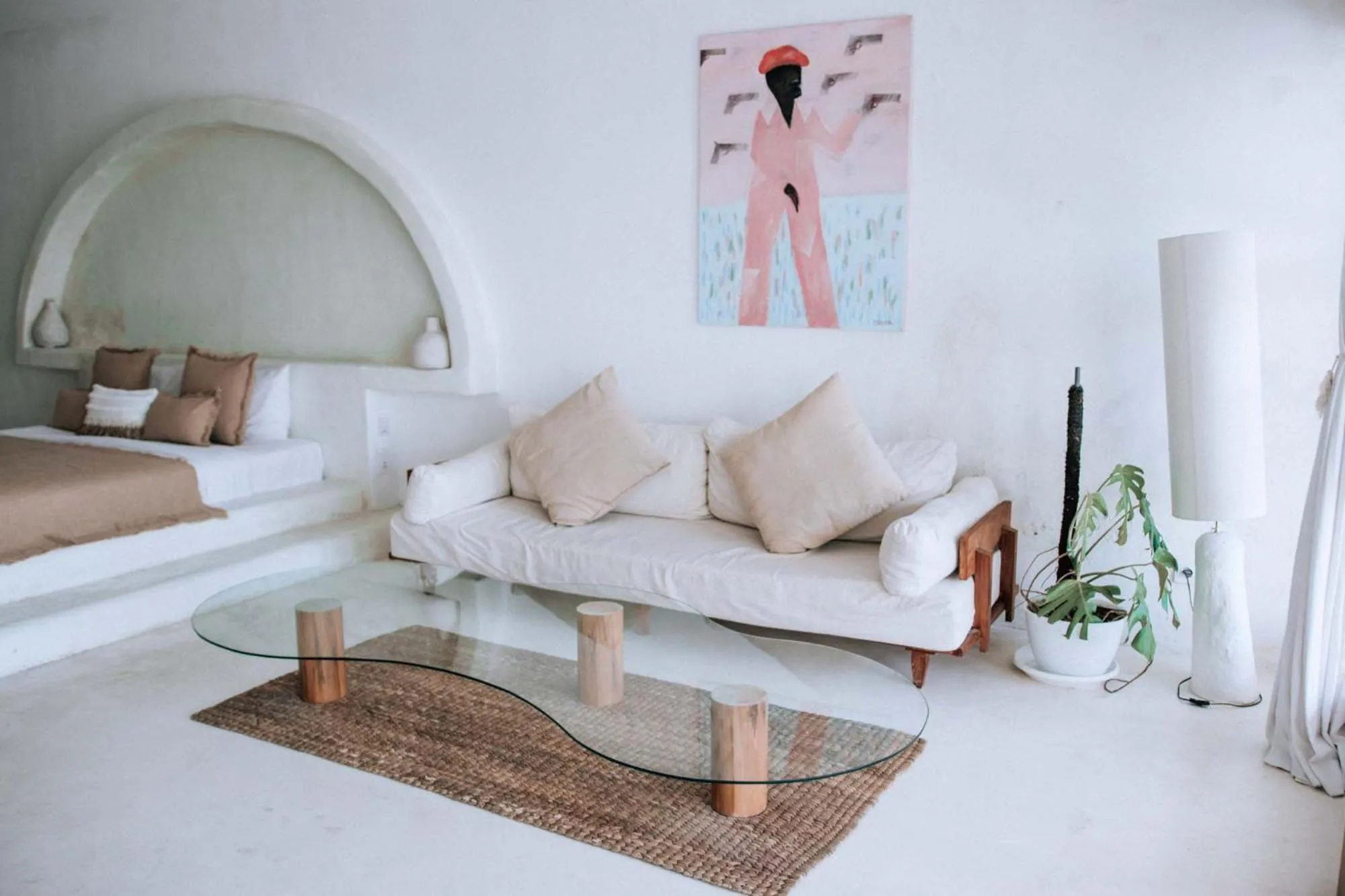 Living room, Bed in Hotel Sages