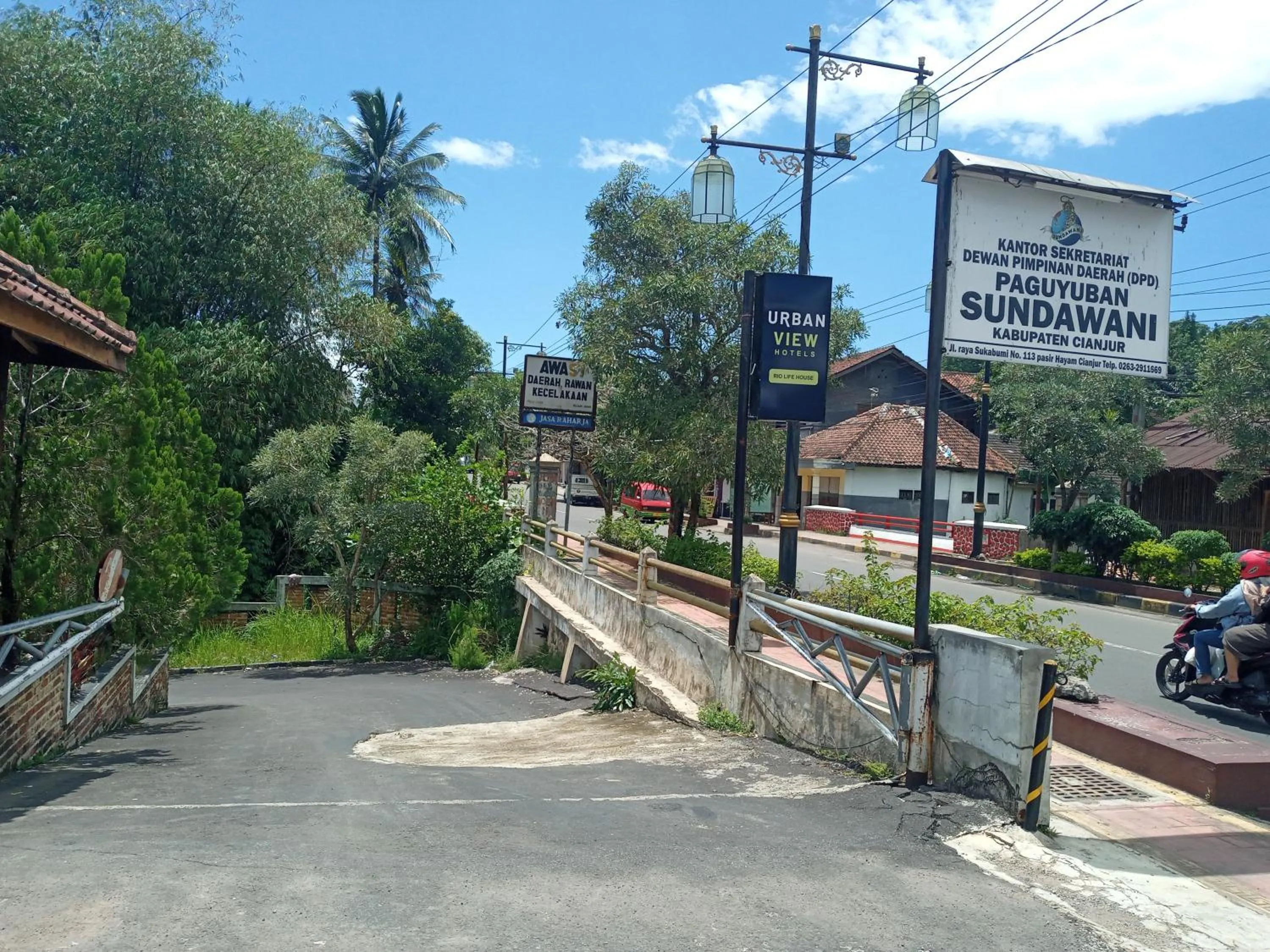 Property building in Urbanview Hotel Rio Life House Cianjur by RedDoorz