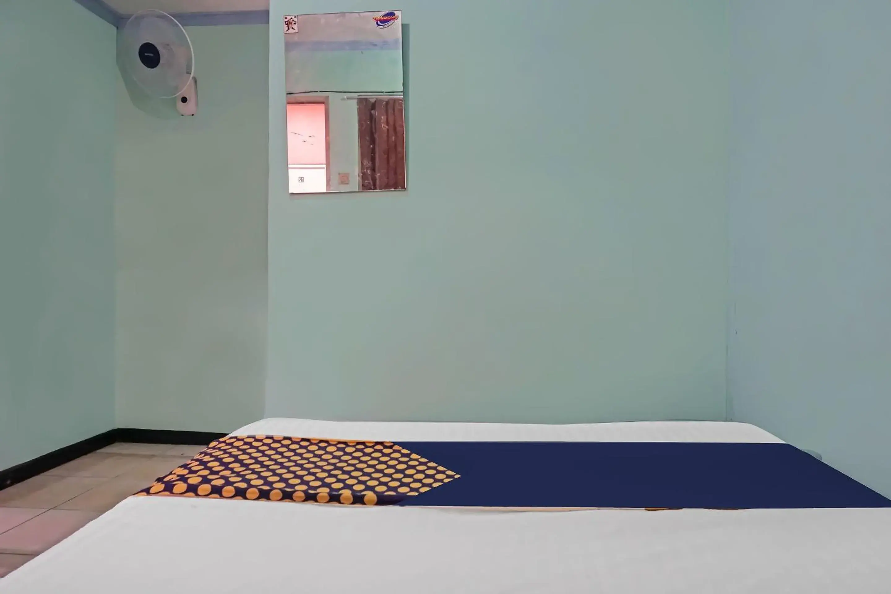 Budget Double Room in Hotel O Amazon Homestay Syariah 2 Budget Double Room in Hotel O Amazon Homestay Syariah 2