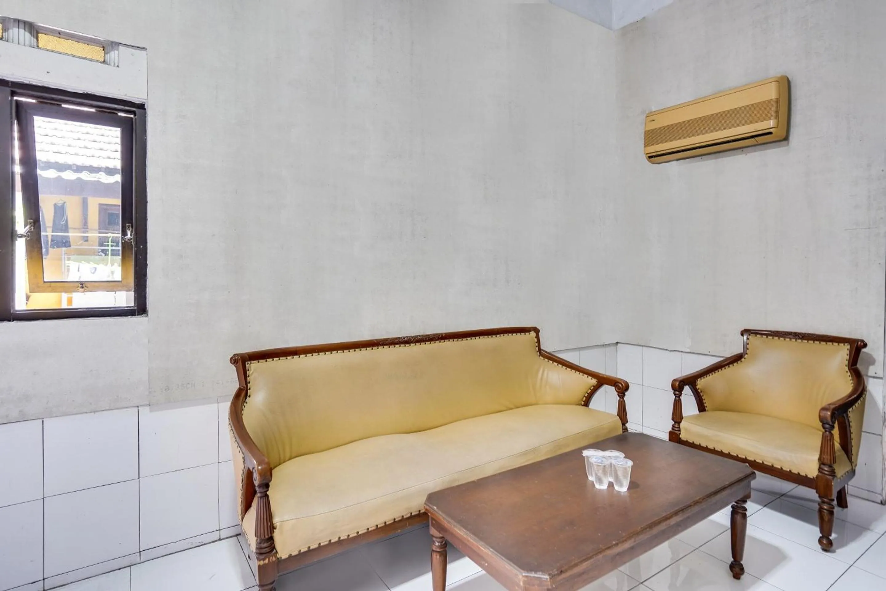 Lobby or reception in Hotel O Kost 2 Putra Syariah