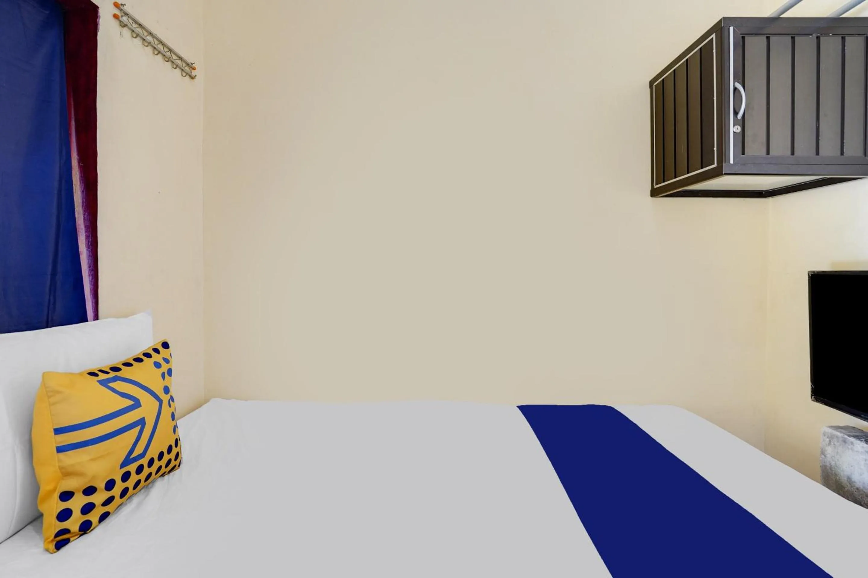 Bedroom, Bed in Hotel O Kost 2 Putra Syariah