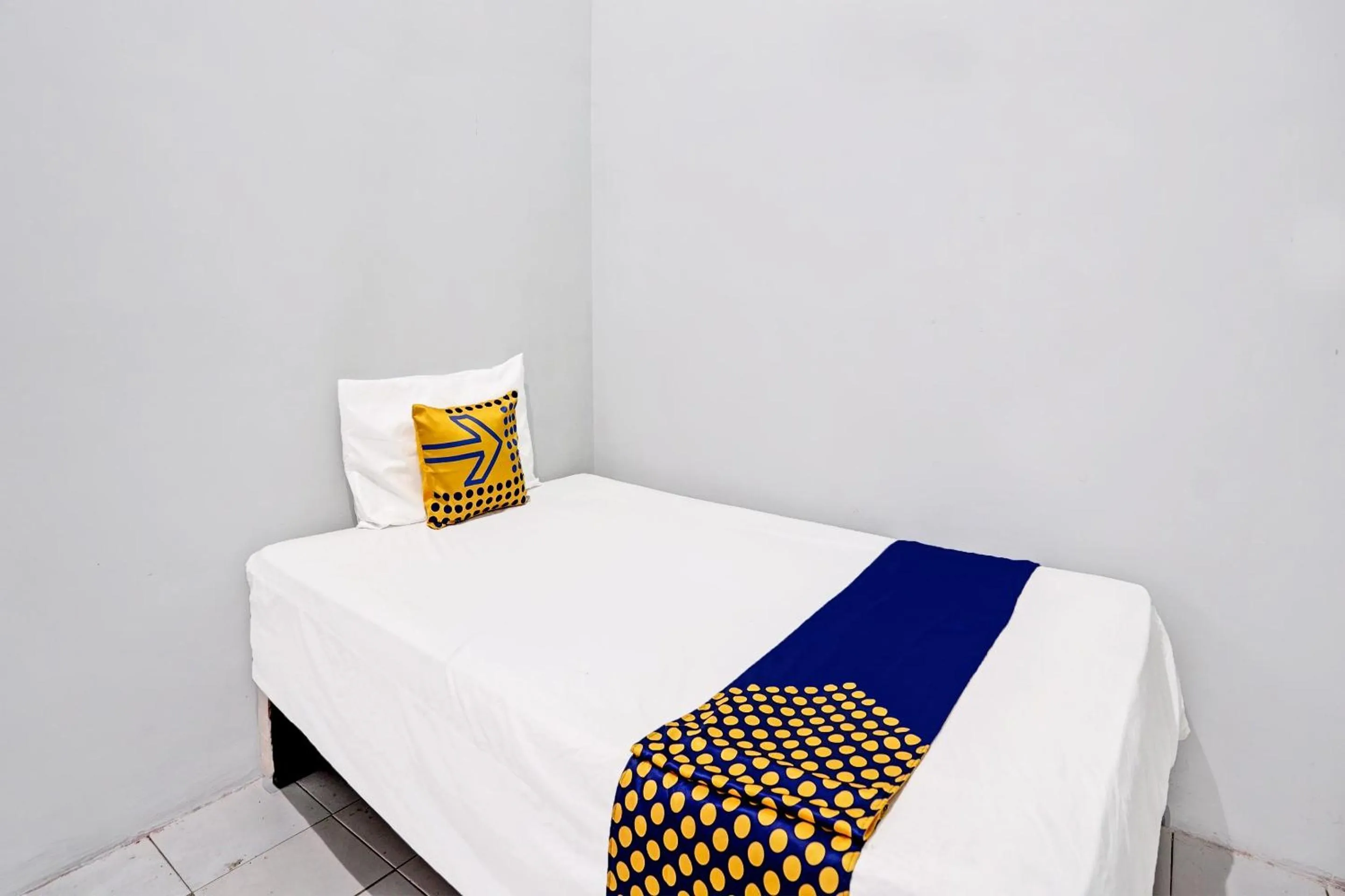 Bedroom, Bed in Hotel O B41m Residence Syariah