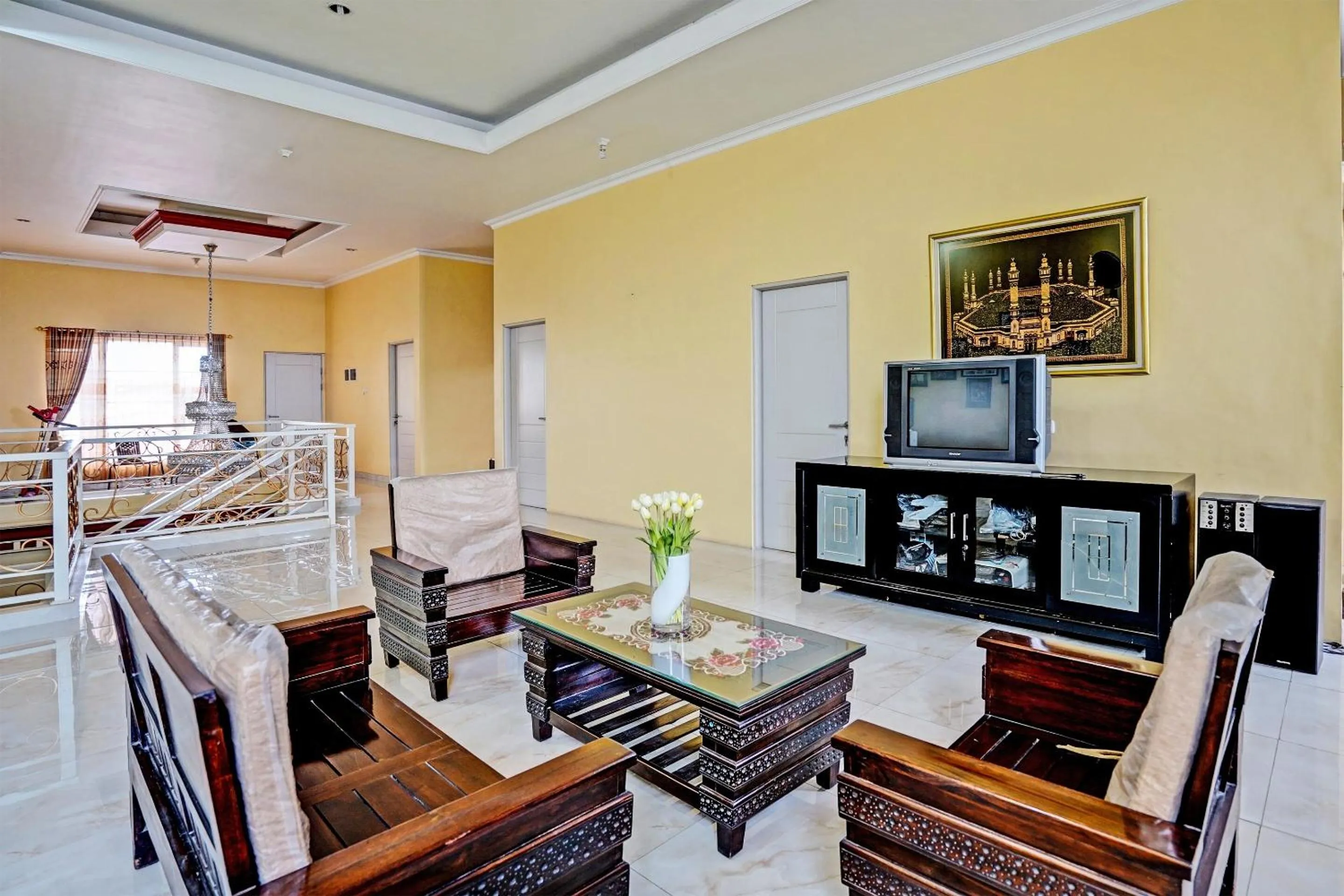 Lobby or reception in Hotel O Raffa Residence Syariah