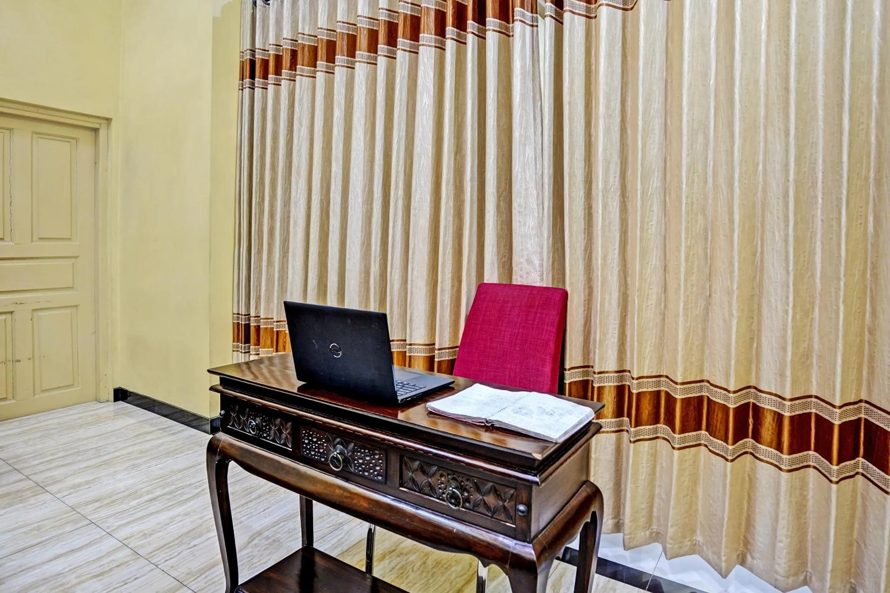 Lobby or reception in Hotel O Raffa Residence Syariah