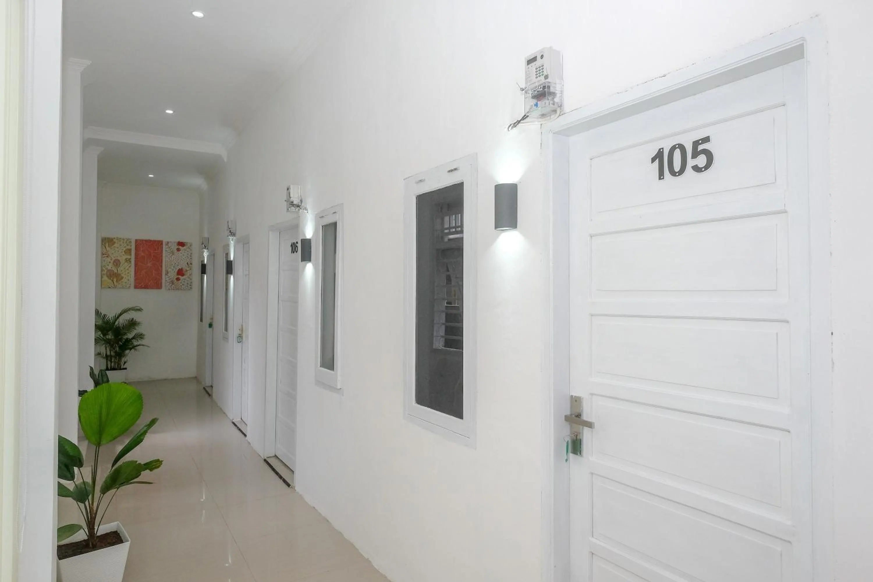 Property building in RedDoorz Plus At Lovina Inn Tonrangeng River Side