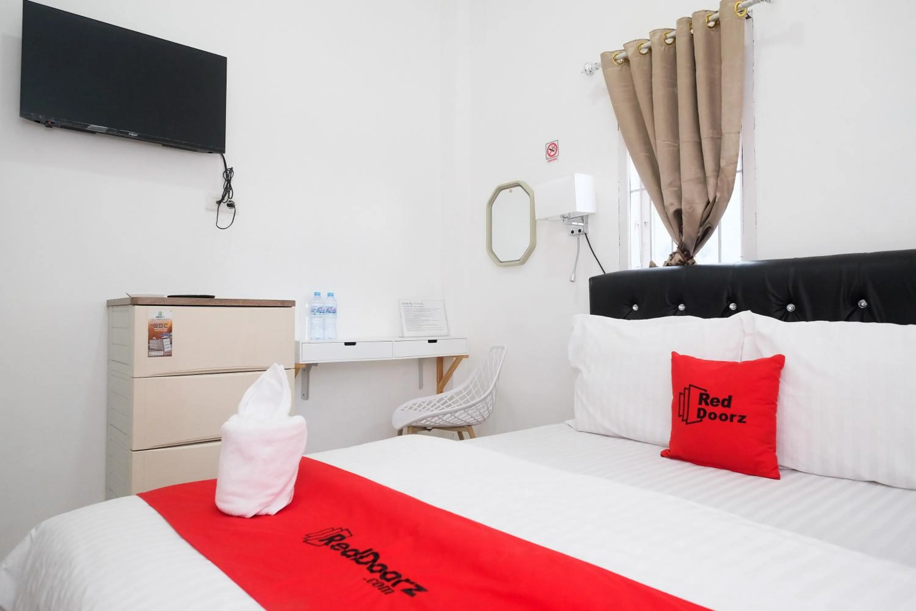 Bed in RedDoorz Plus At Lovina Inn Tonrangeng River Side