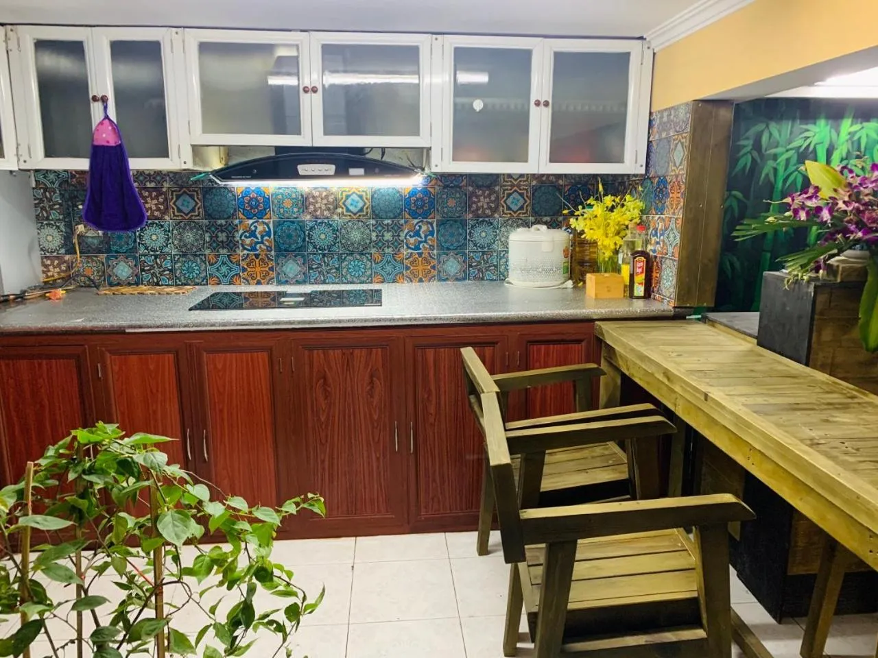 Kitchen or kitchenette in Sunny Hanoi Homestay