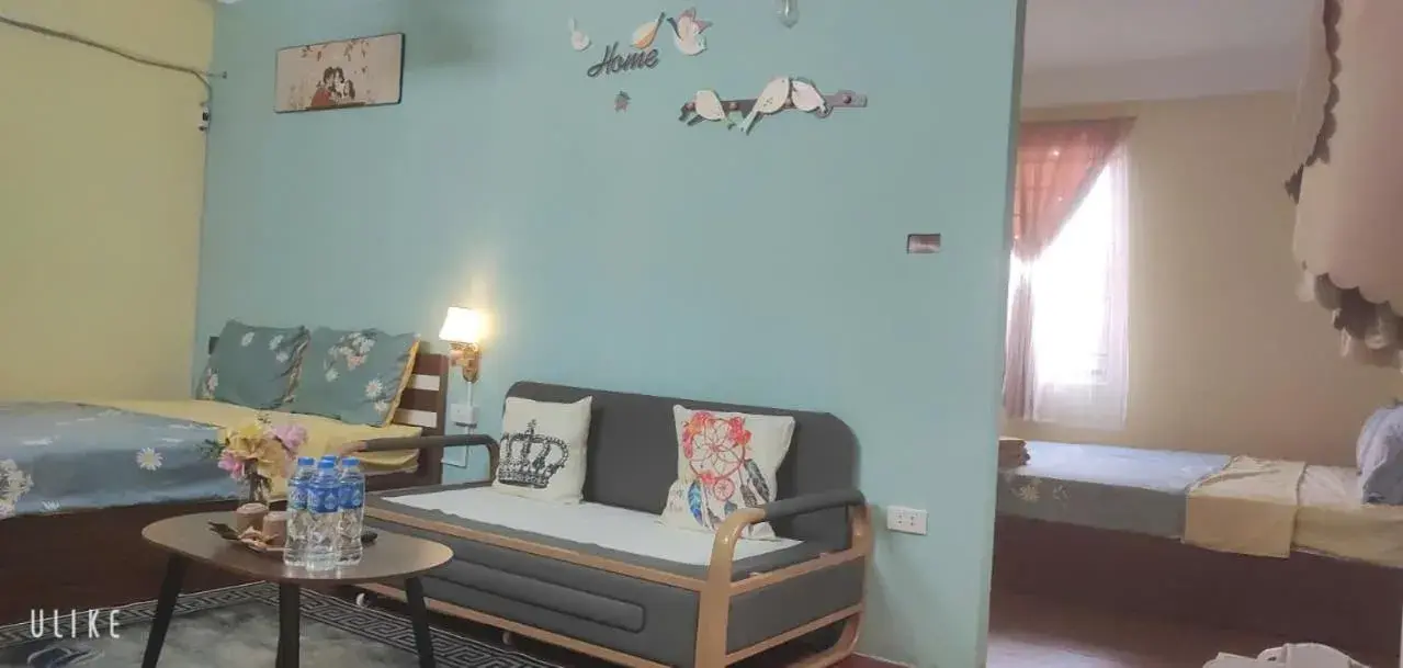 Two-Bedroom Suite in Sunny Hanoi Homestay Two-Bedroom Suite in Sunny Hanoi Homestay