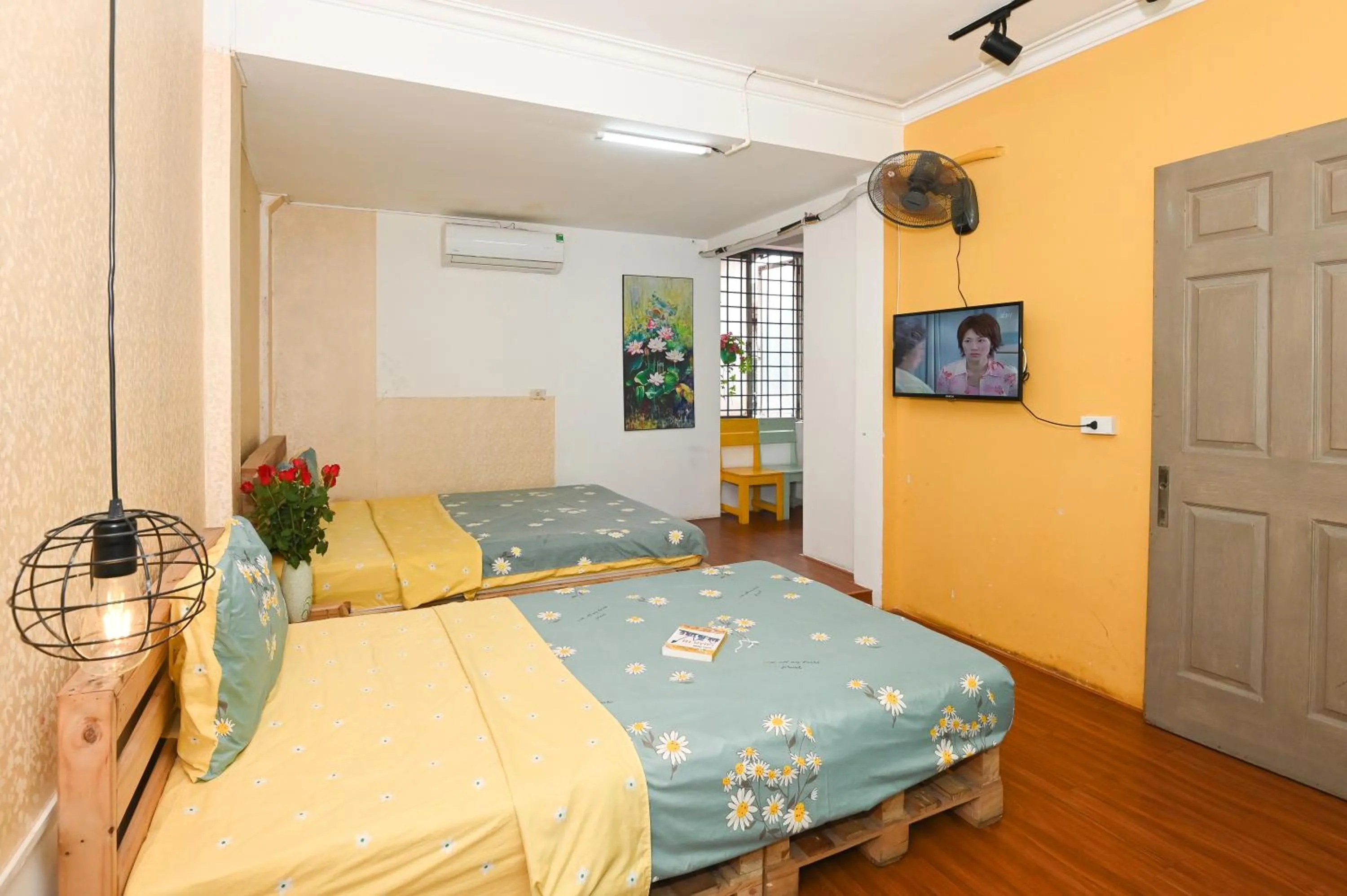 Bedroom, Bed in Sunny Hanoi Homestay