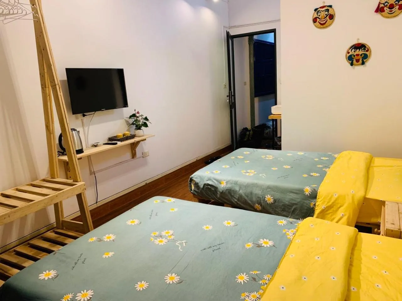 Coffee/tea facilities, Bed in Sunny Hanoi Homestay