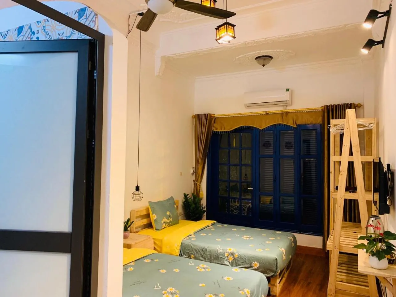 Bed in Sunny Hanoi Homestay