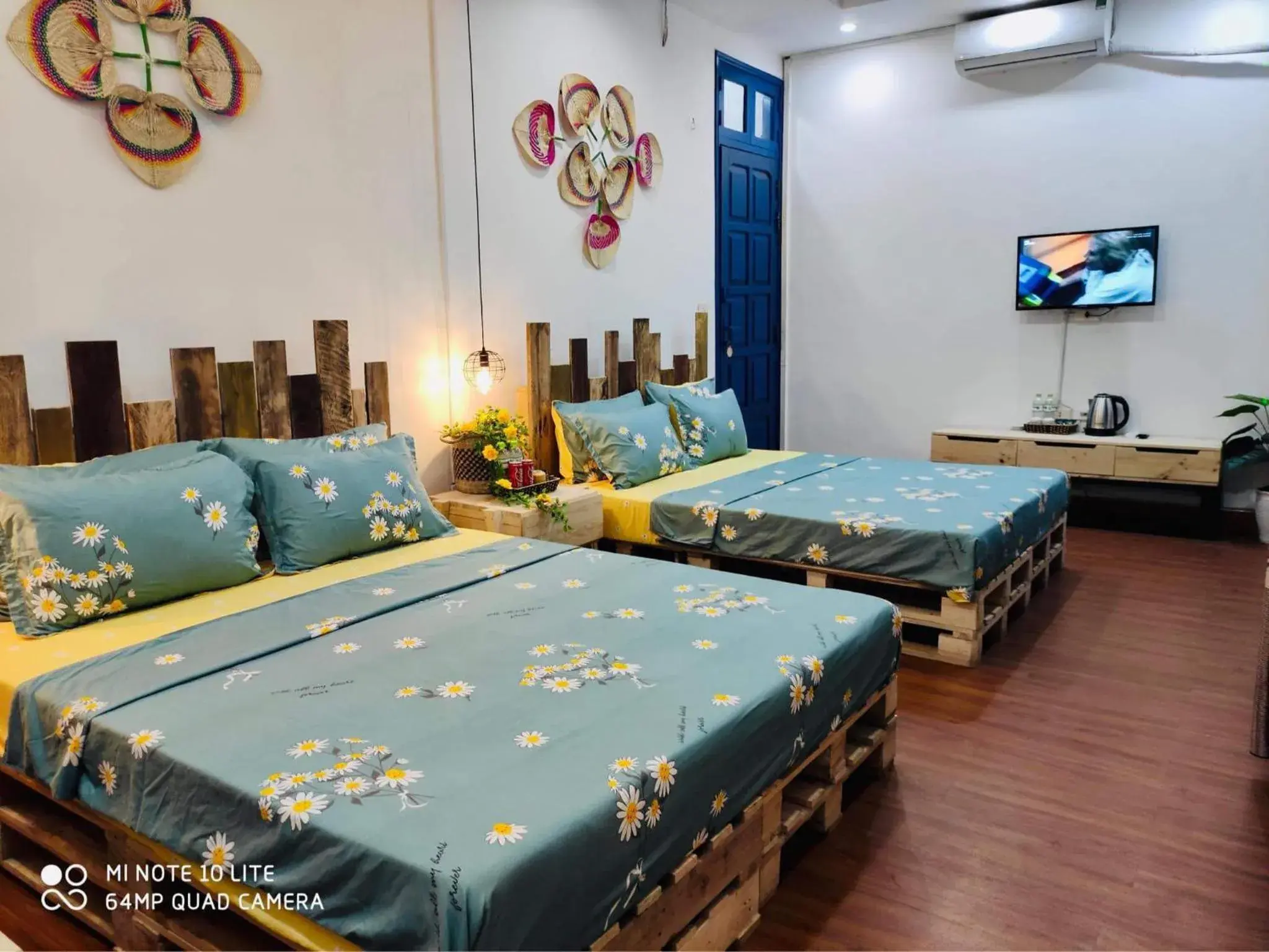 Economy Double or Twin Room in Sunny Hanoi Homestay Economy Double or Twin Room in Sunny Hanoi Homestay