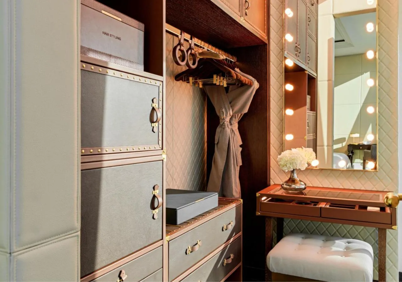 wardrobe in Raffles Doha