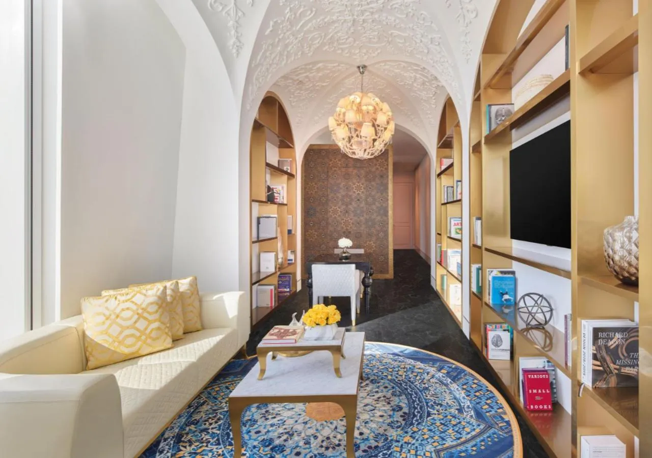 Living room in Raffles Doha