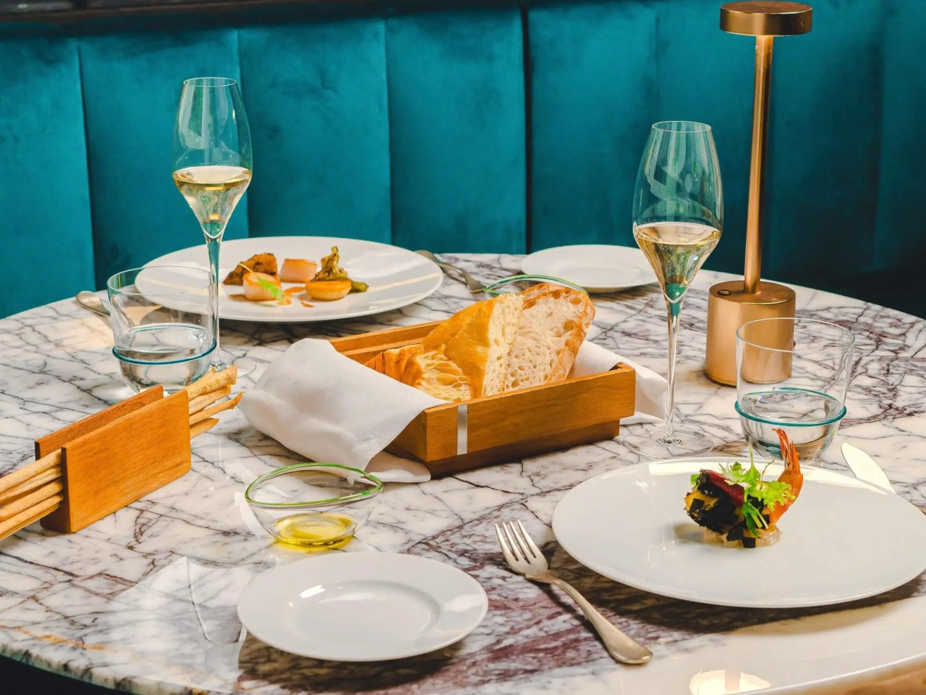 Restaurant/places to eat in Raffles Doha Restaurant/places to eat in Raffles Doha