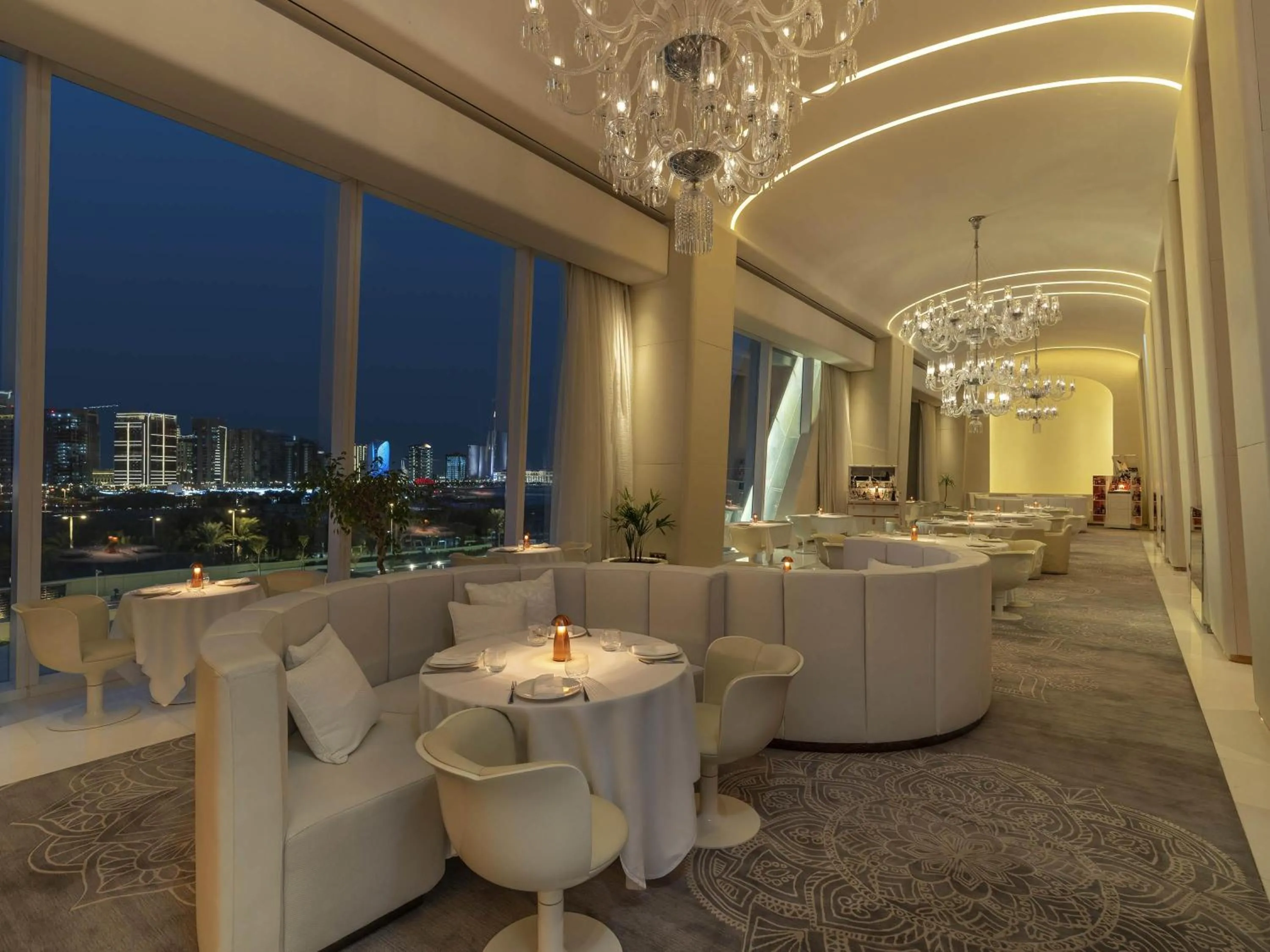 Restaurant/places to eat in Fairmont Doha