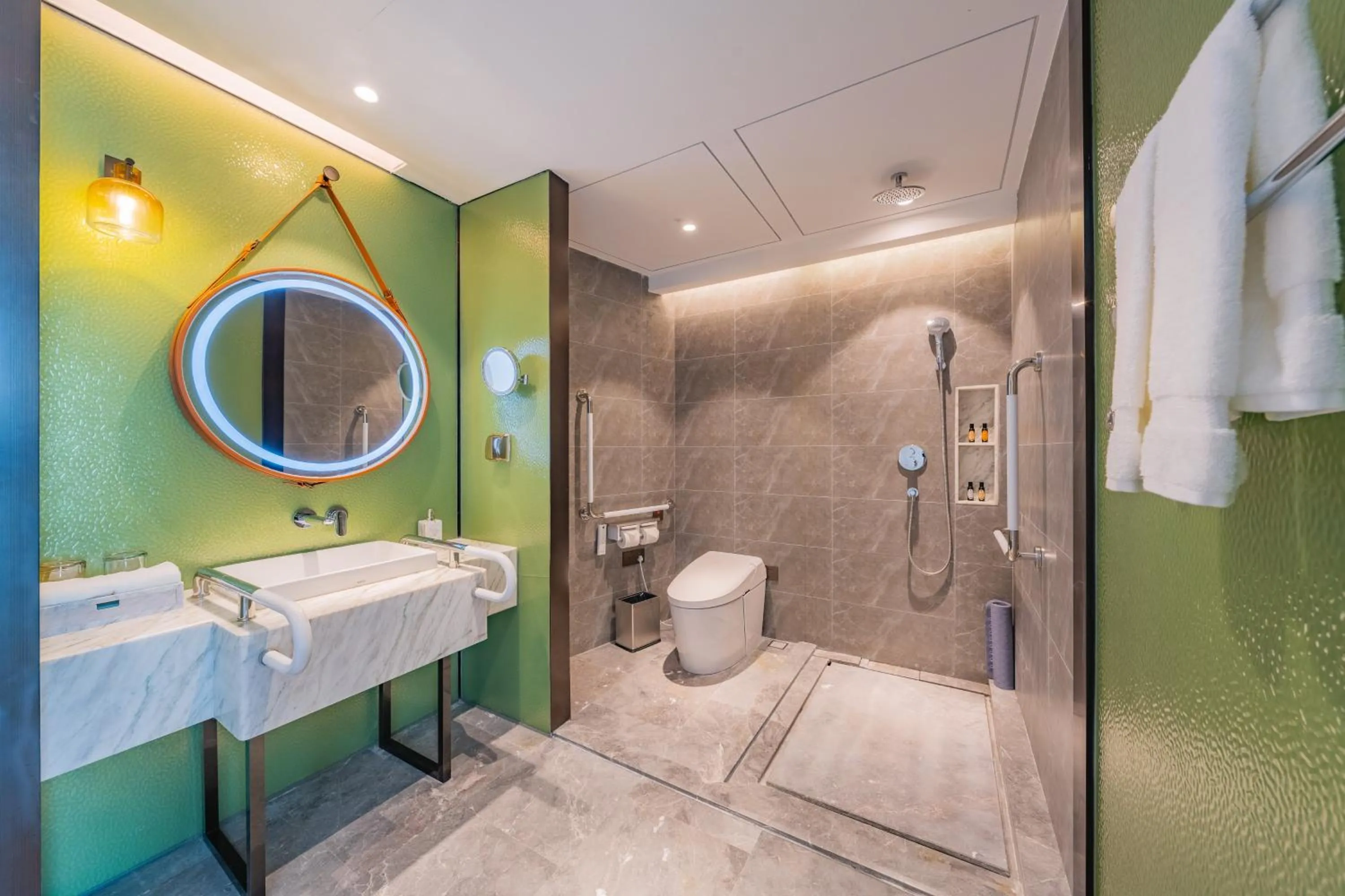 Bathroom in Holiday Inn Zhuhai City Center by IHG