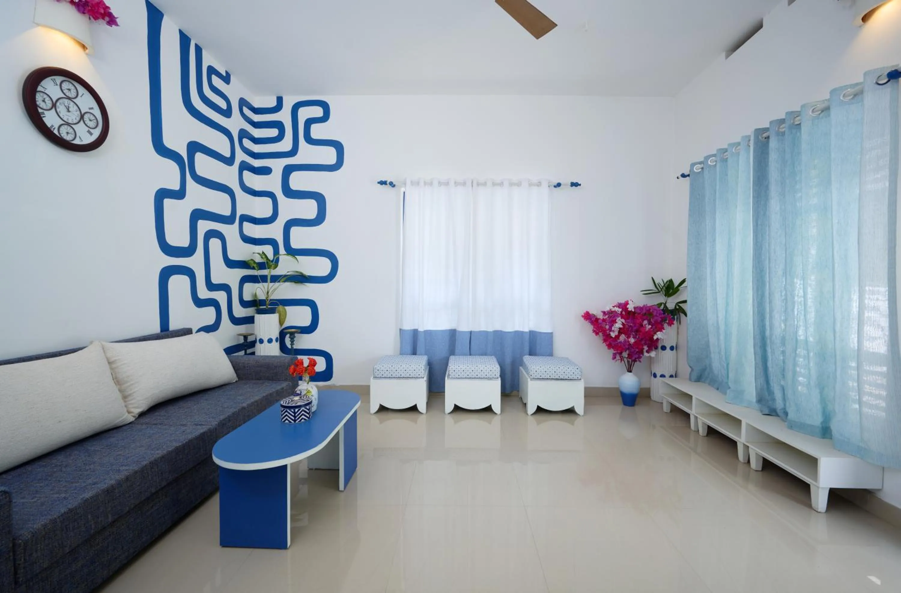 Living room in Seclude by the Lake, Alleppey