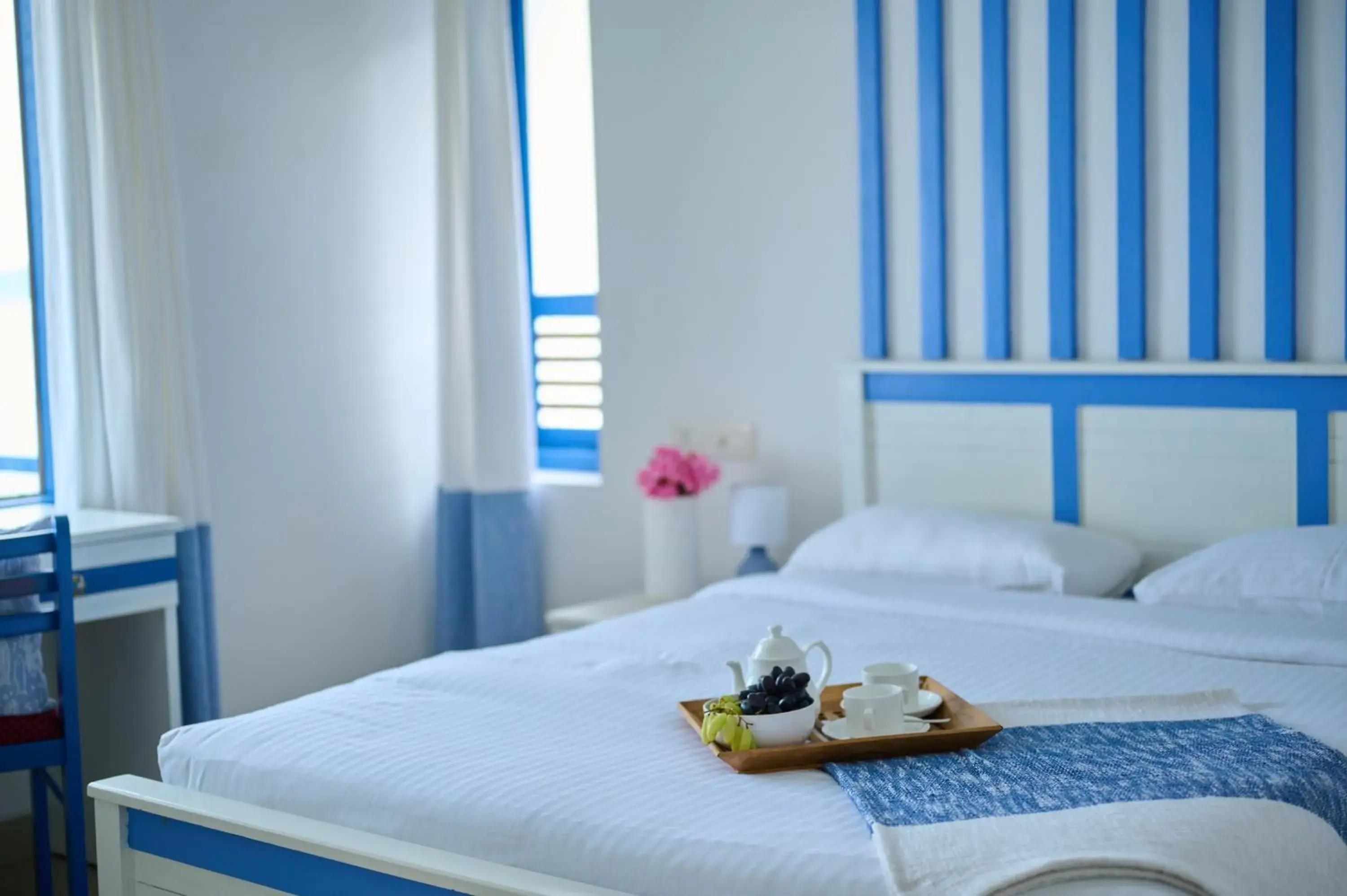 Bed in Seclude by the Lake, Alleppey Bed in Seclude by the Lake, Alleppey