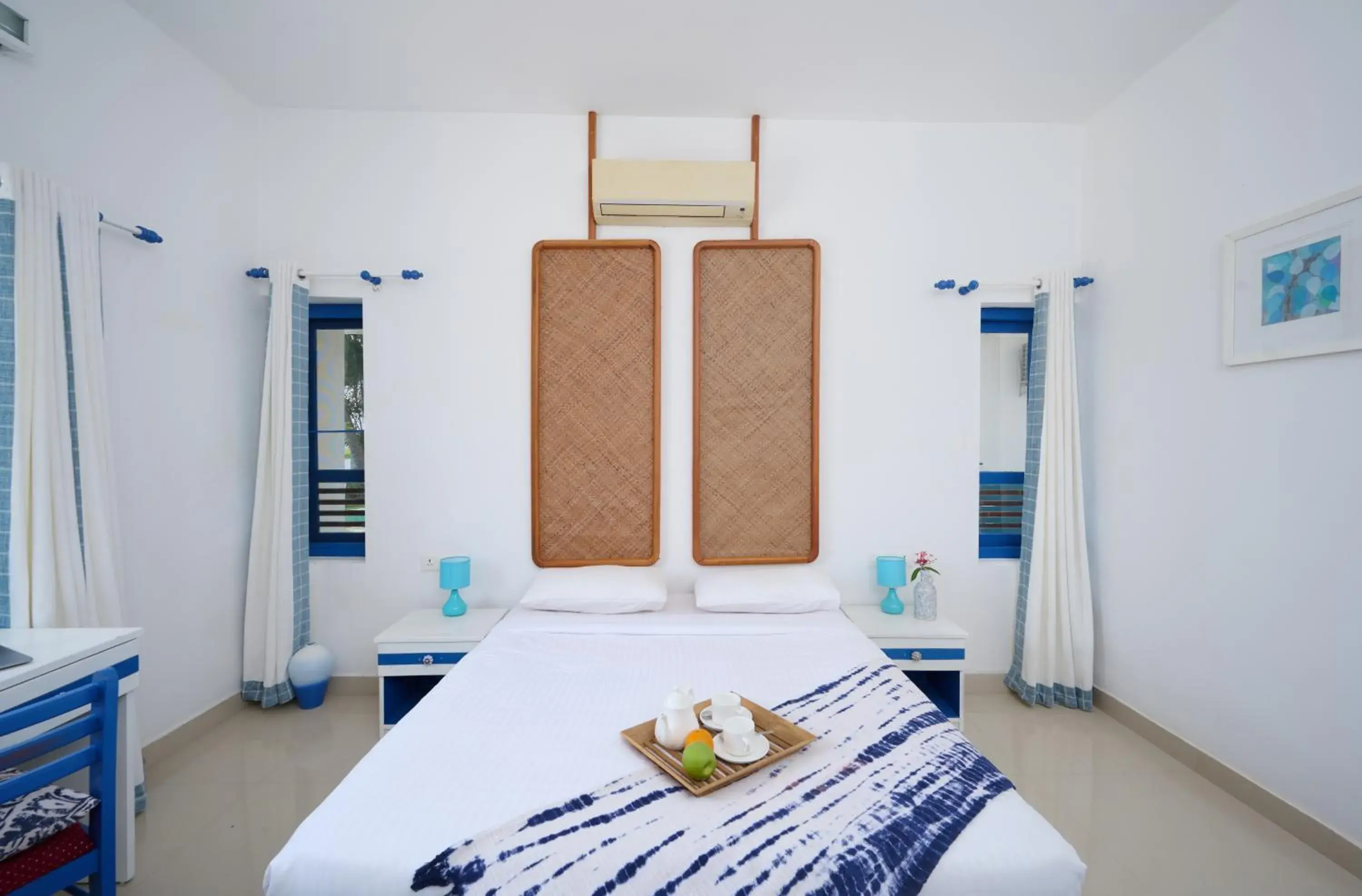 Bed in Seclude by the Lake, Alleppey Bed in Seclude by the Lake, Alleppey