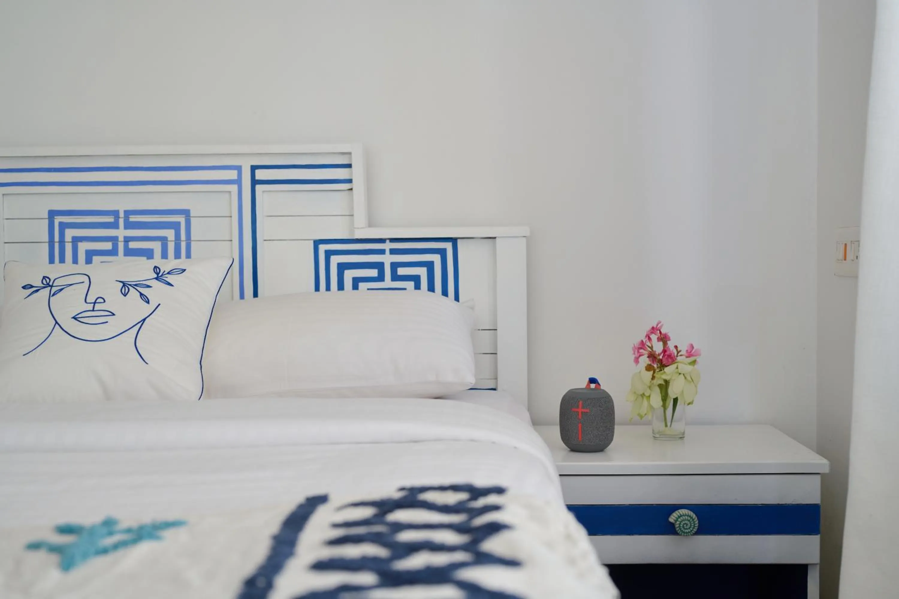 Bed in Seclude by the Lake, Alleppey