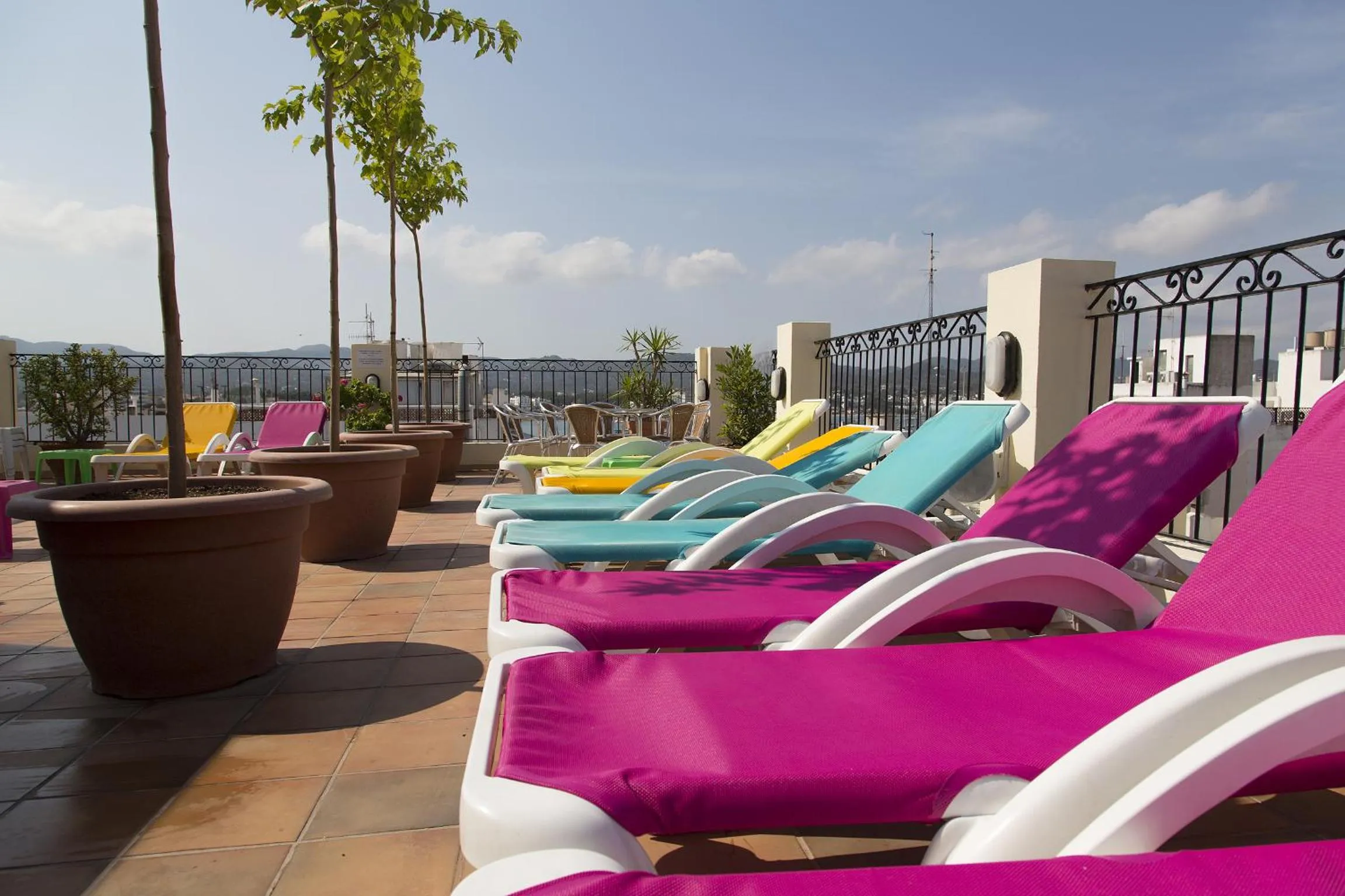 Swimming pool in Apartamentos Casa Maria