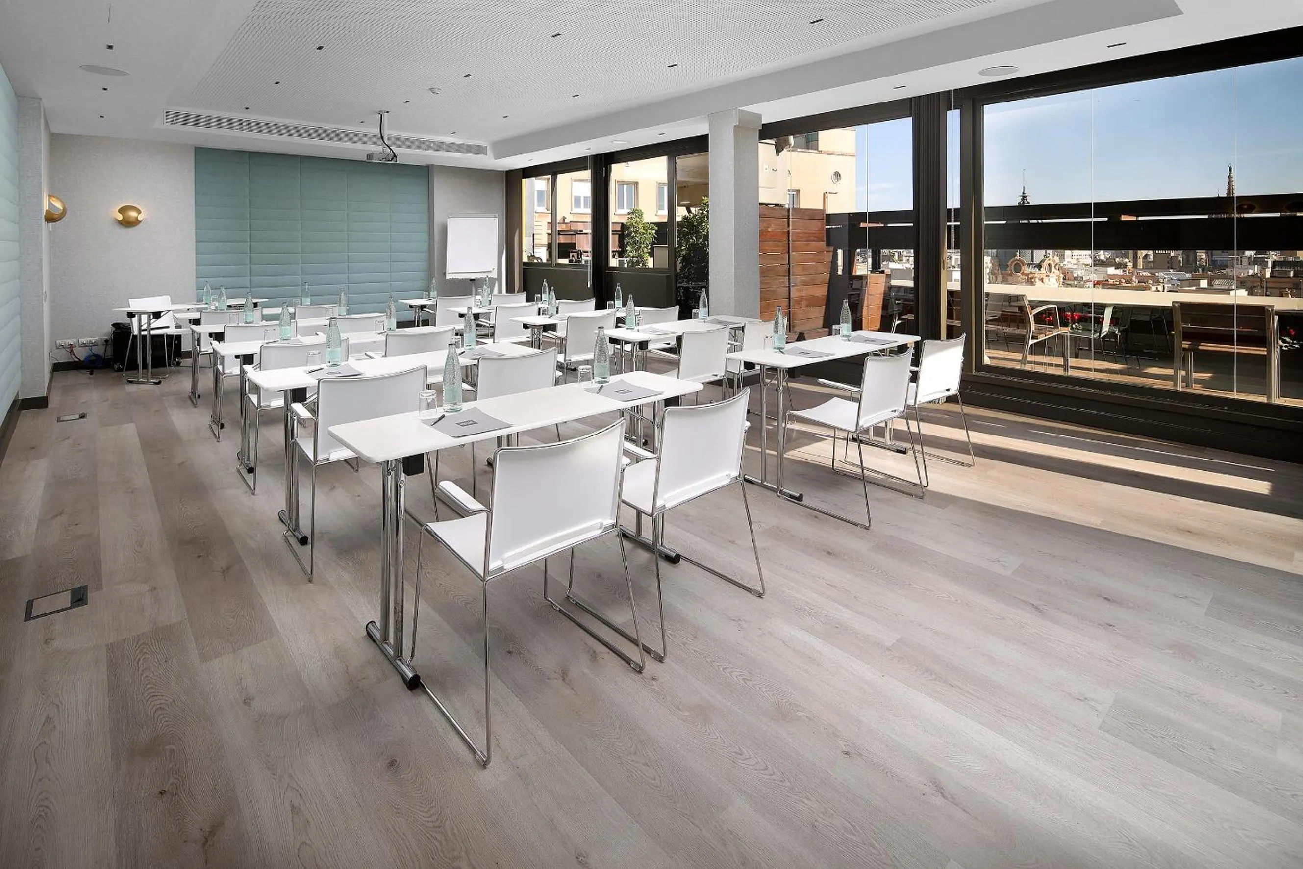 Meeting/conference room in Olivia Plaza Hotel