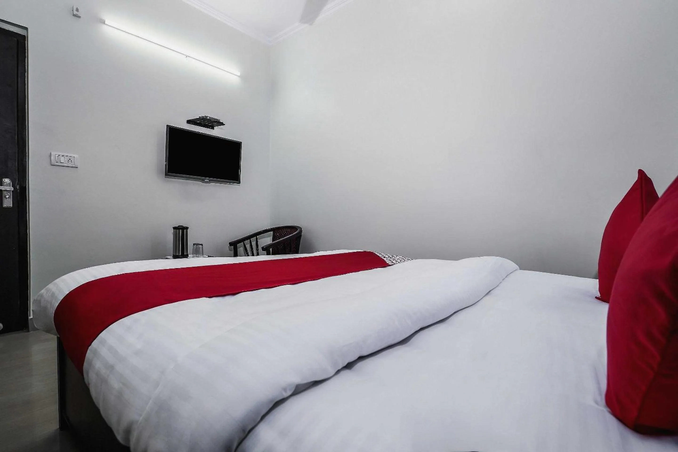 Lobby or reception, Bed in Silver Inn-2 Agarwal Farm Mansarovar