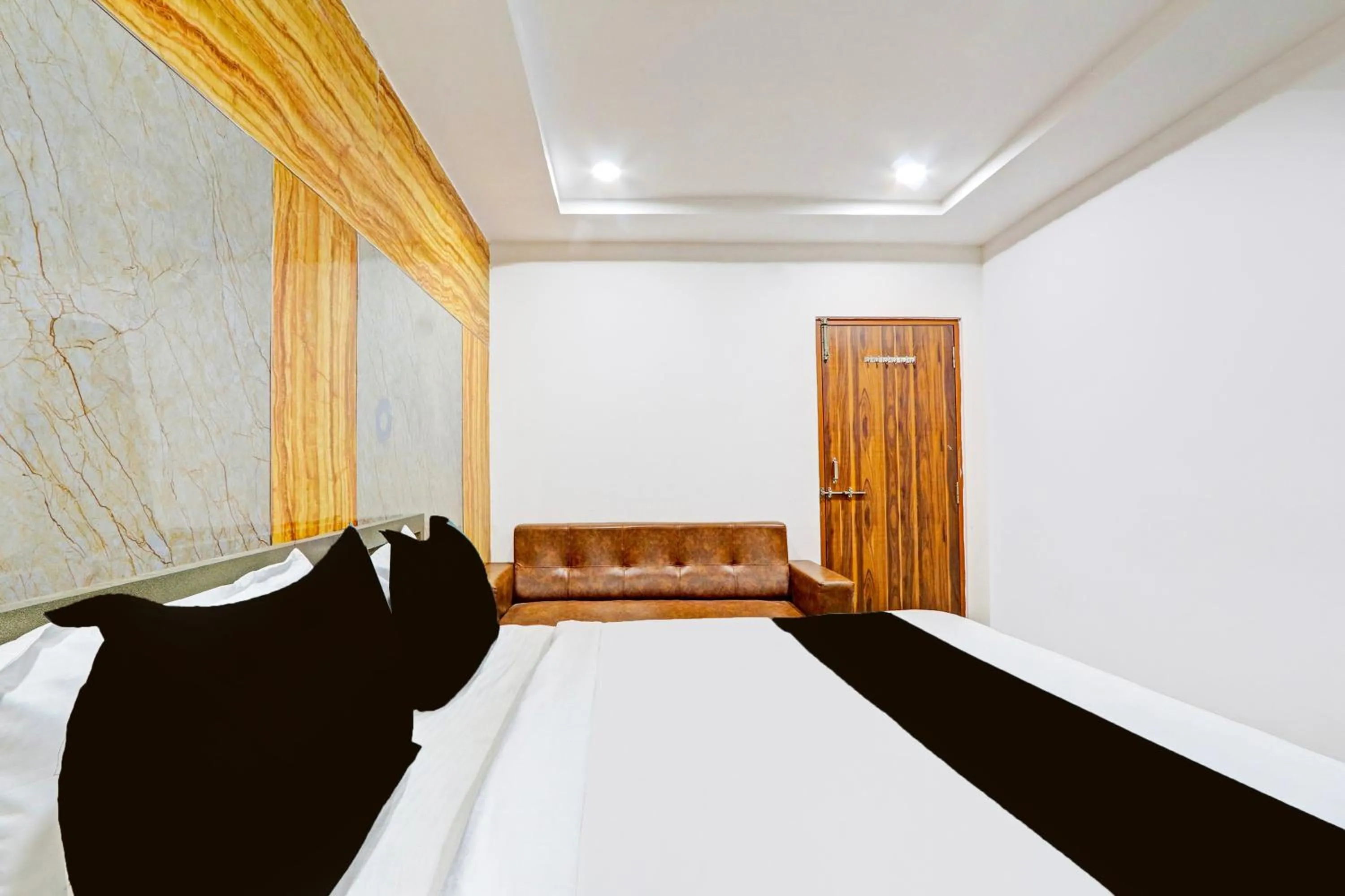 Bedroom, Bed in Super Collection O Warangal Railway Station