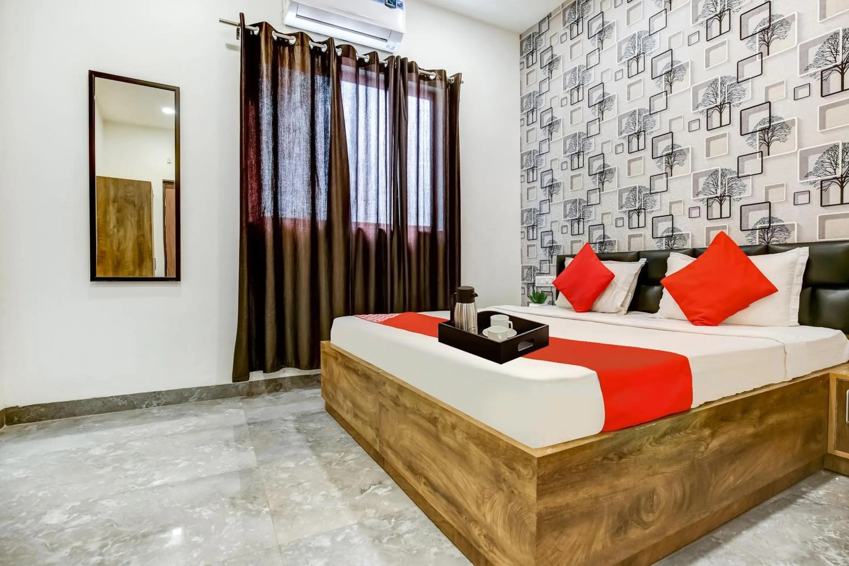 Bedroom in Hotel O Jo Jo