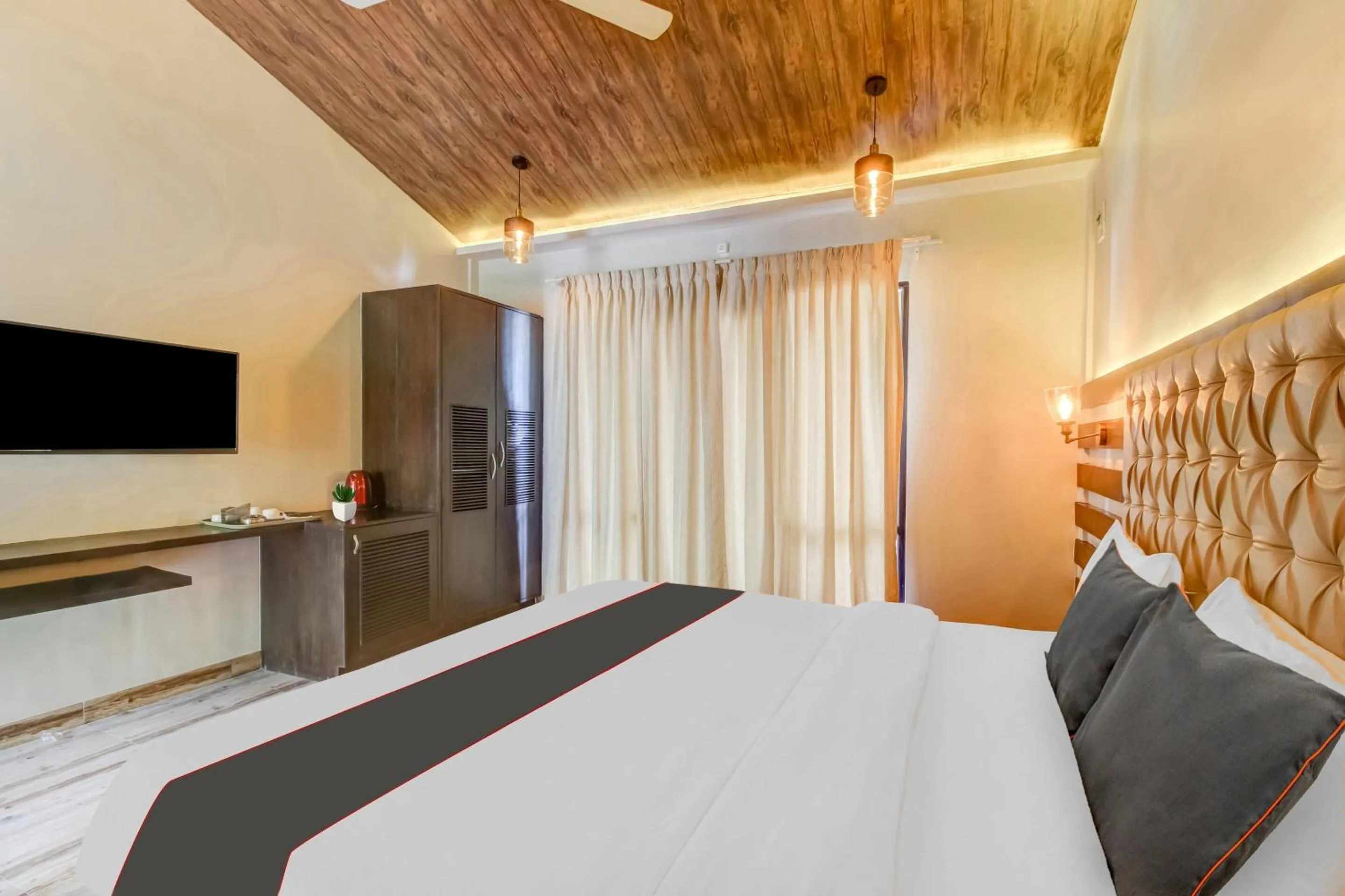 Bedroom, Bed in Capital O Coco Farm Resort