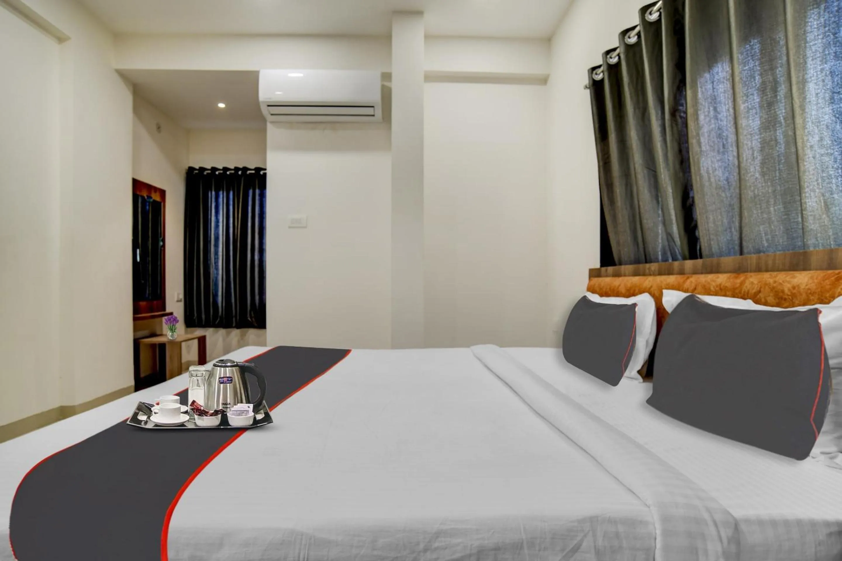 Bedroom, Bed in Collection O Task