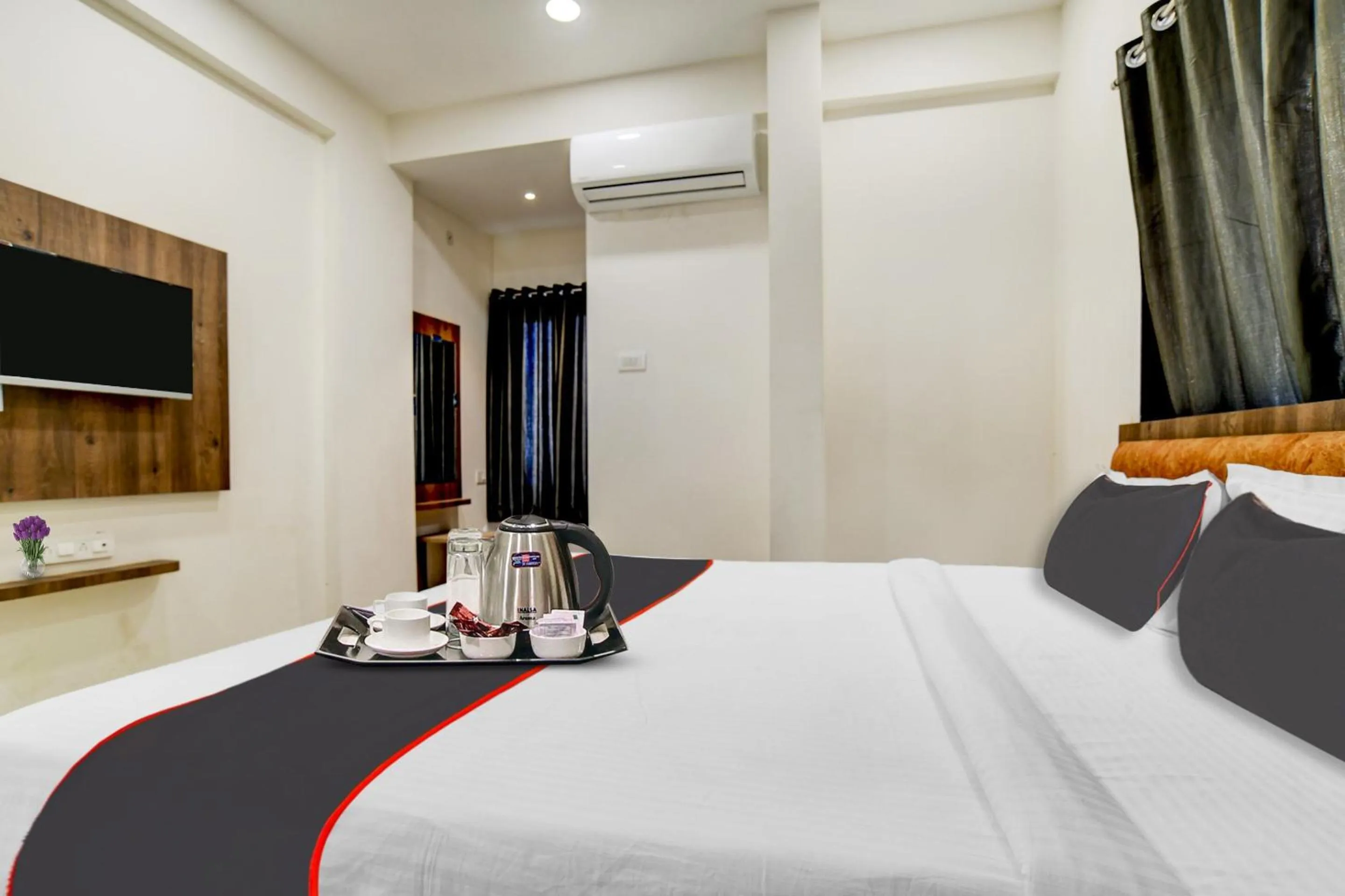 Bedroom, Bed in Collection O Task