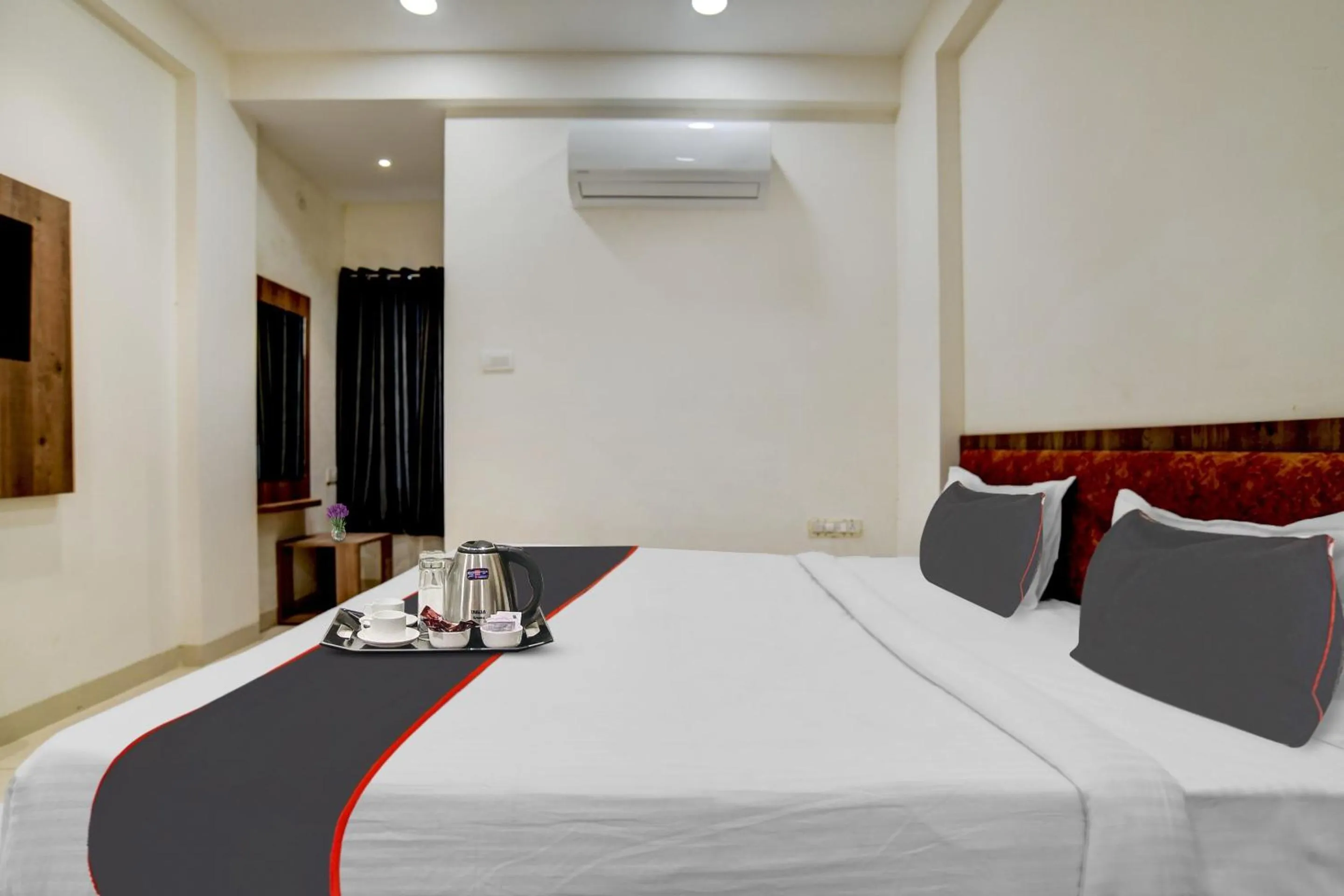 Bedroom, Bed in Collection O Task