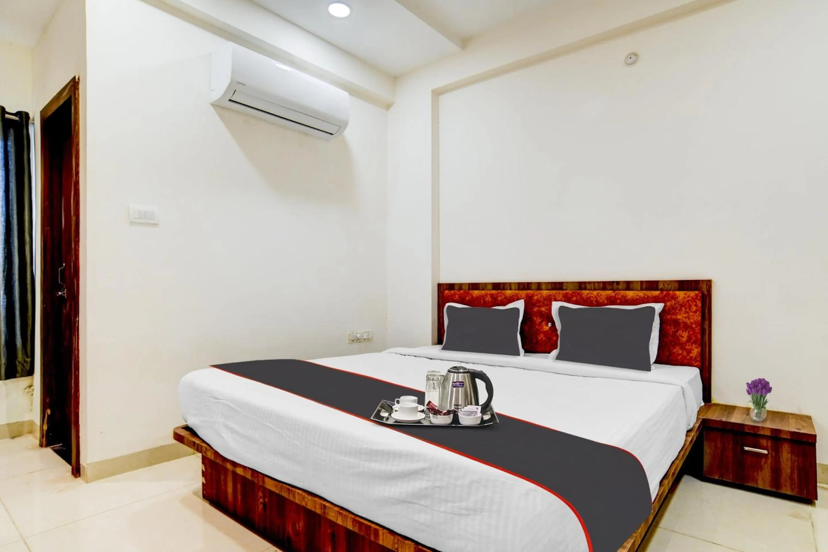 Bedroom, Bed in Collection O Task