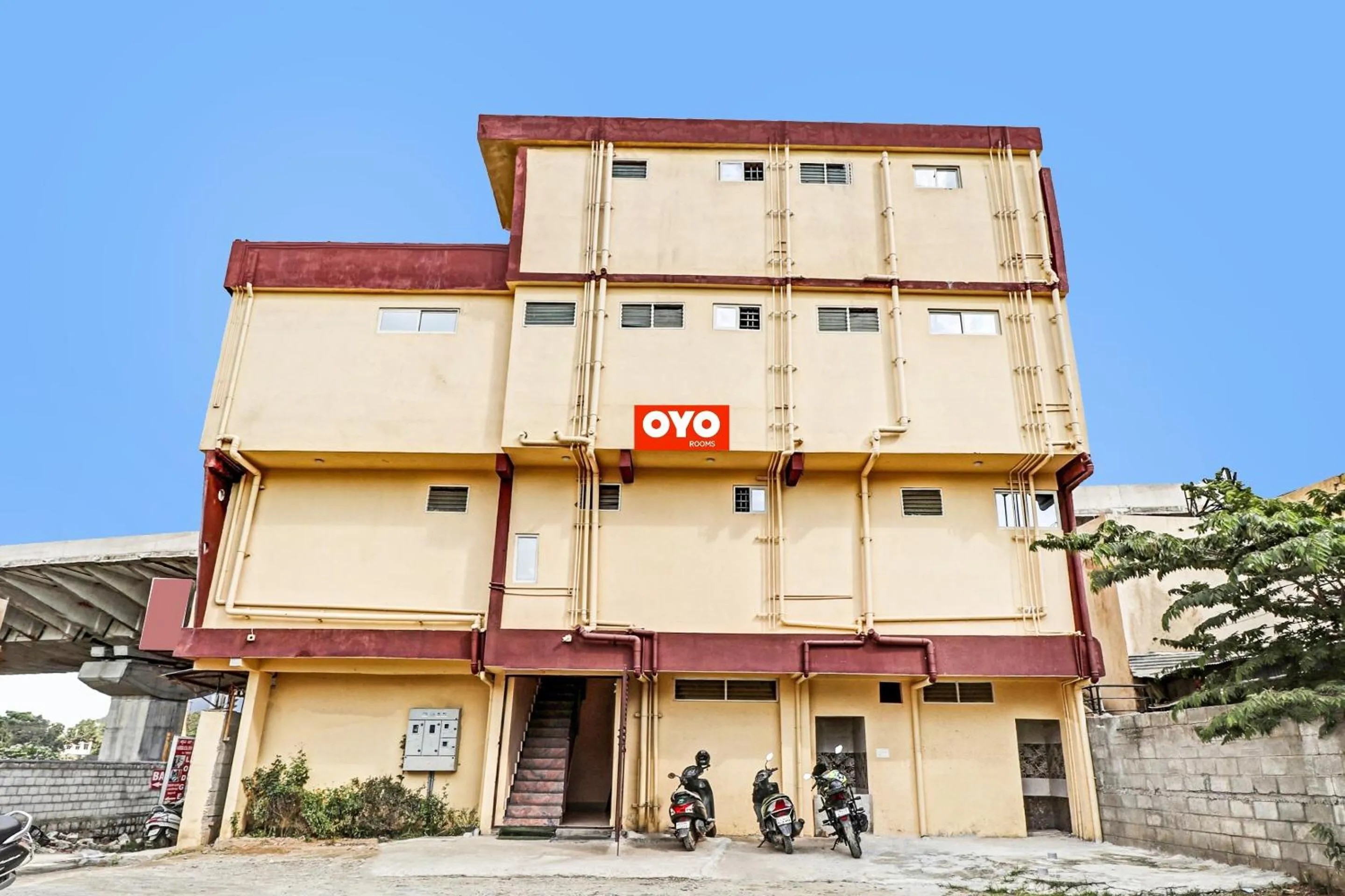 Facade/entrance in Hotel O Ashreya Inn