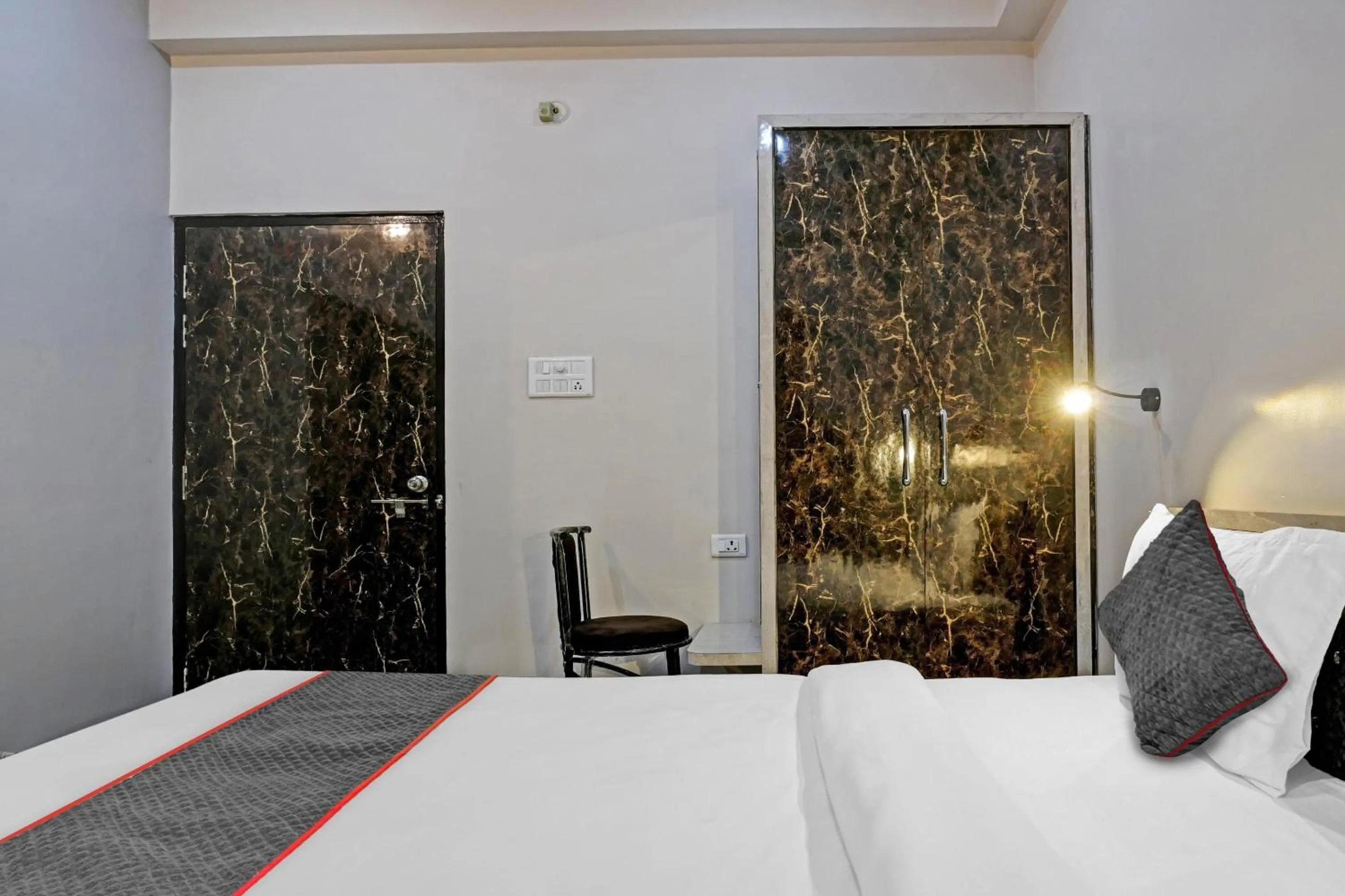 Lobby or reception, Bed in Hotel O Navneeta Grand