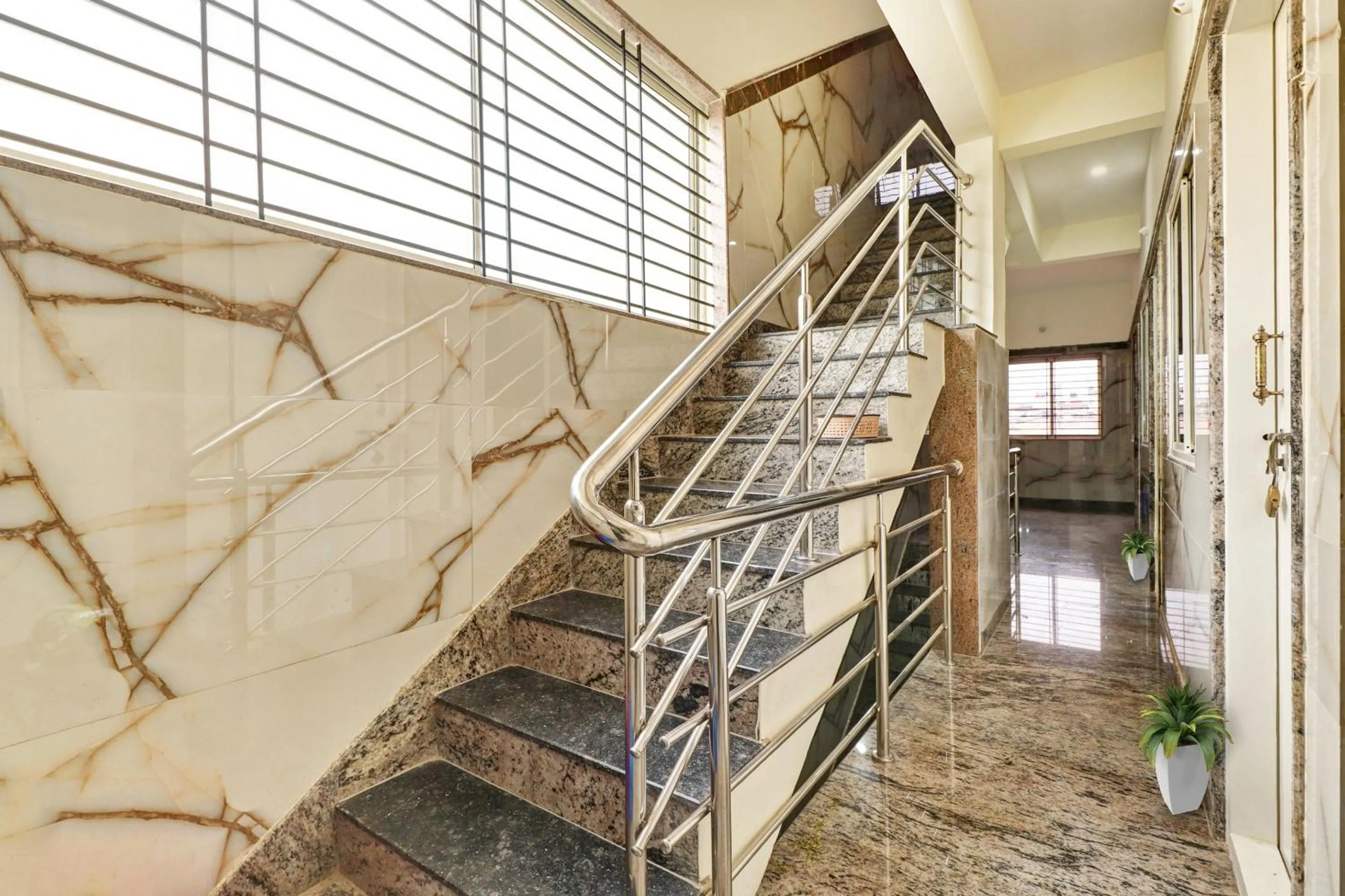 Lobby or reception in Hotel O SAPTHAGIRI RESIDENCY