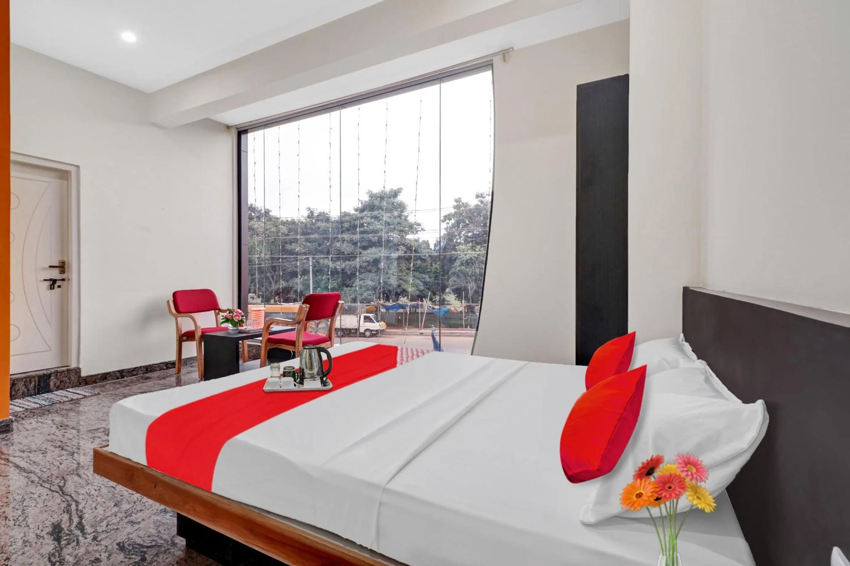 Bedroom, Bed in Hotel O SAPTHAGIRI RESIDENCY