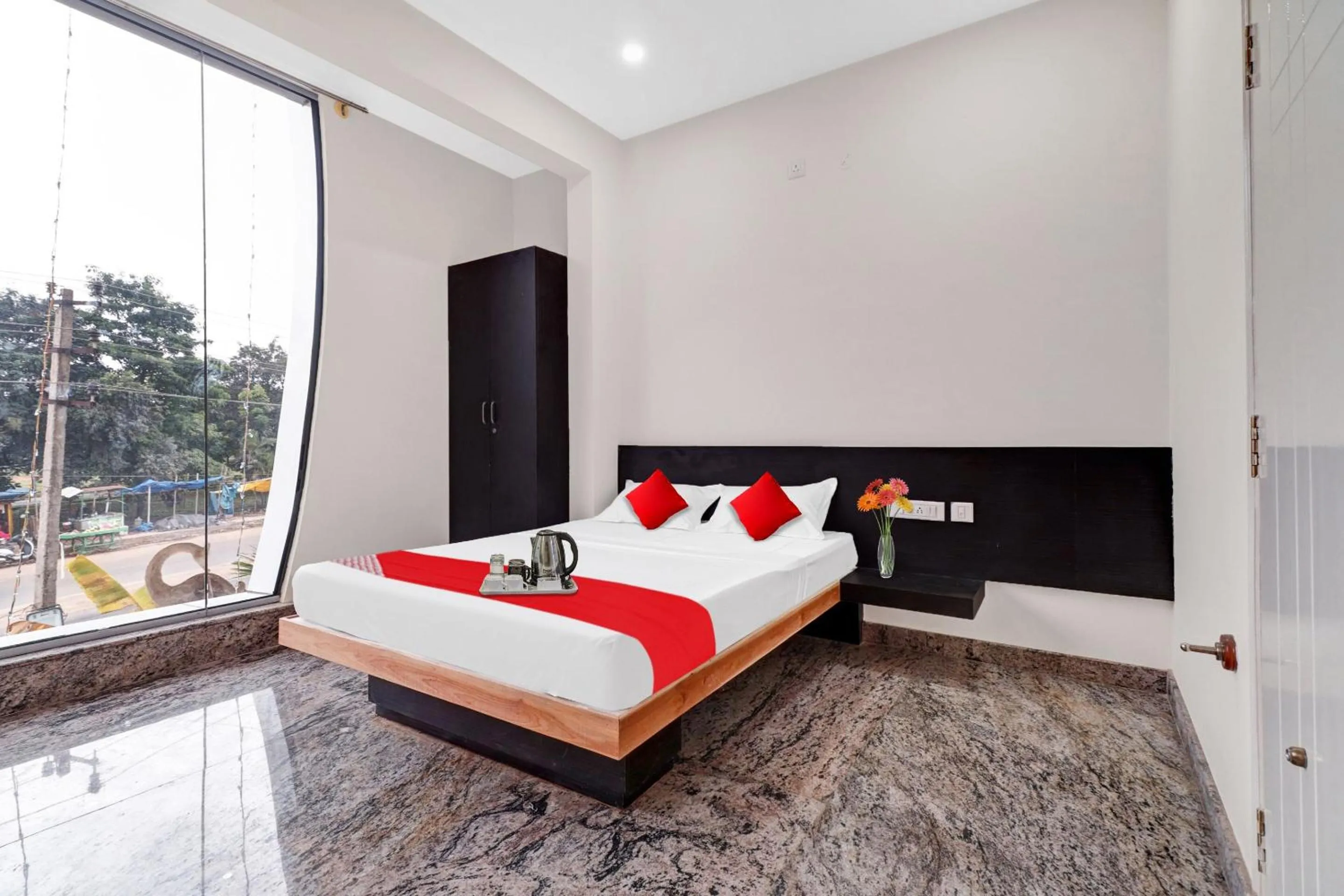 Bedroom, Bed in Hotel O SAPTHAGIRI RESIDENCY