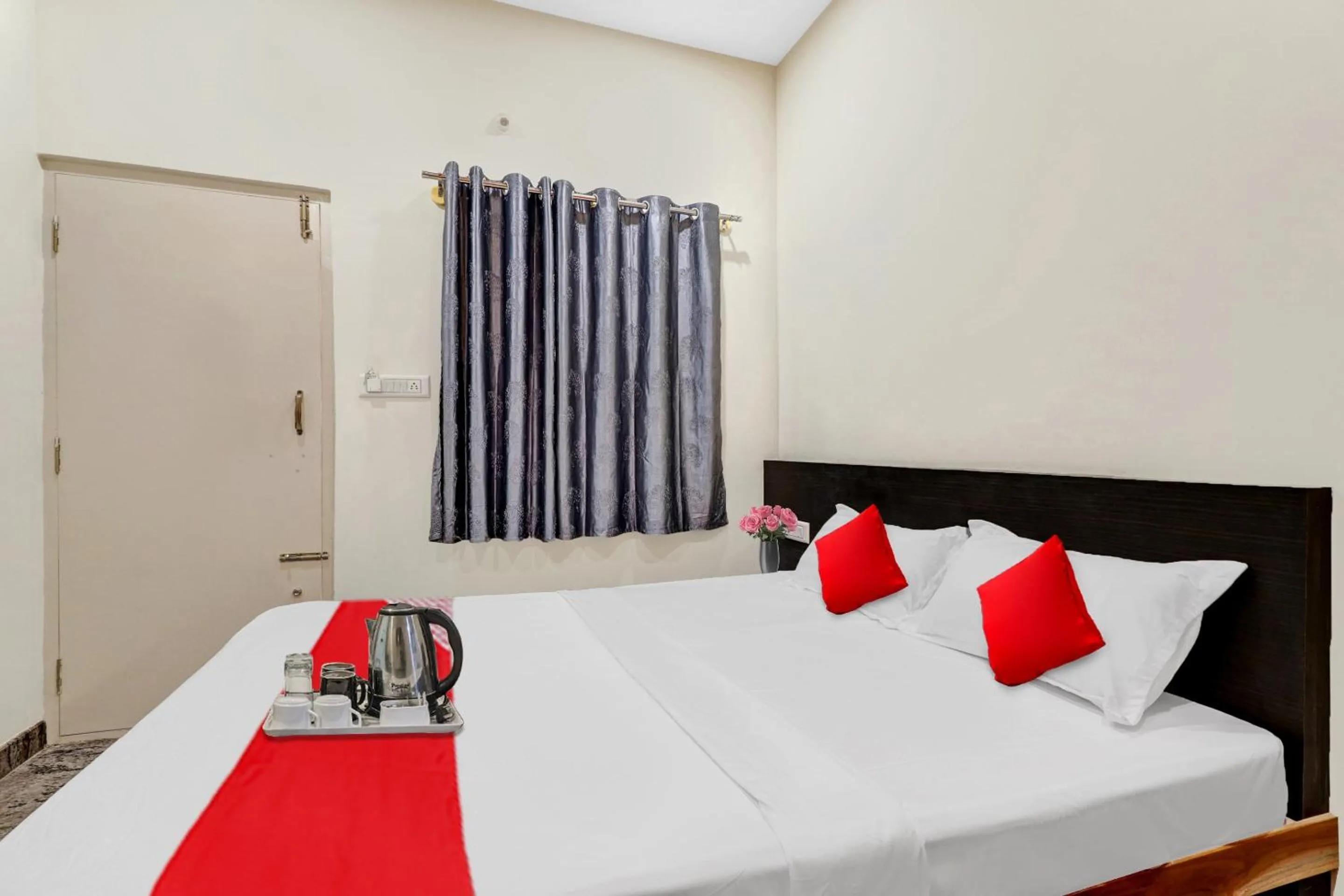 Bedroom, Bed in Hotel O SAPTHAGIRI RESIDENCY