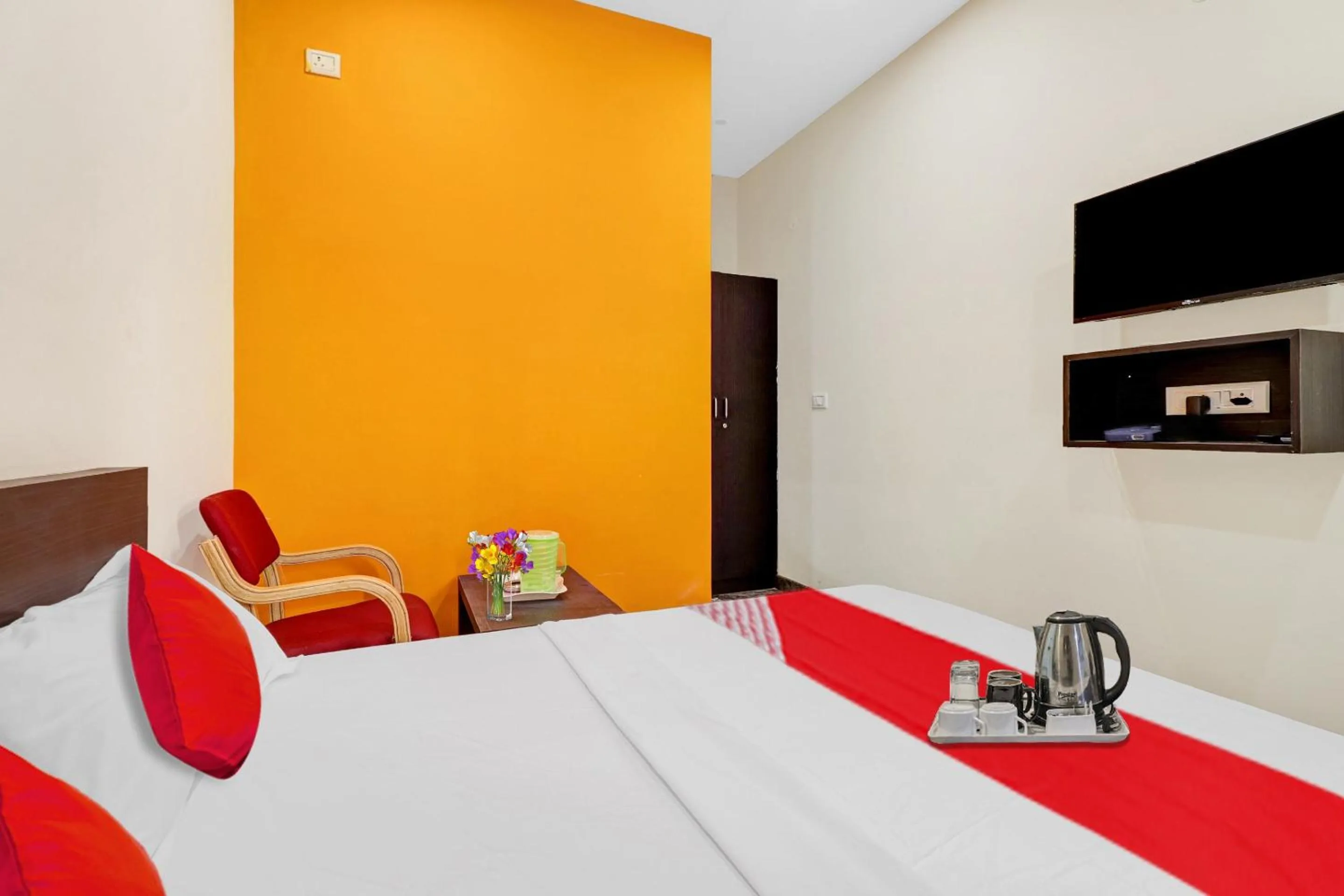 Bedroom, Bed in Hotel O SAPTHAGIRI RESIDENCY