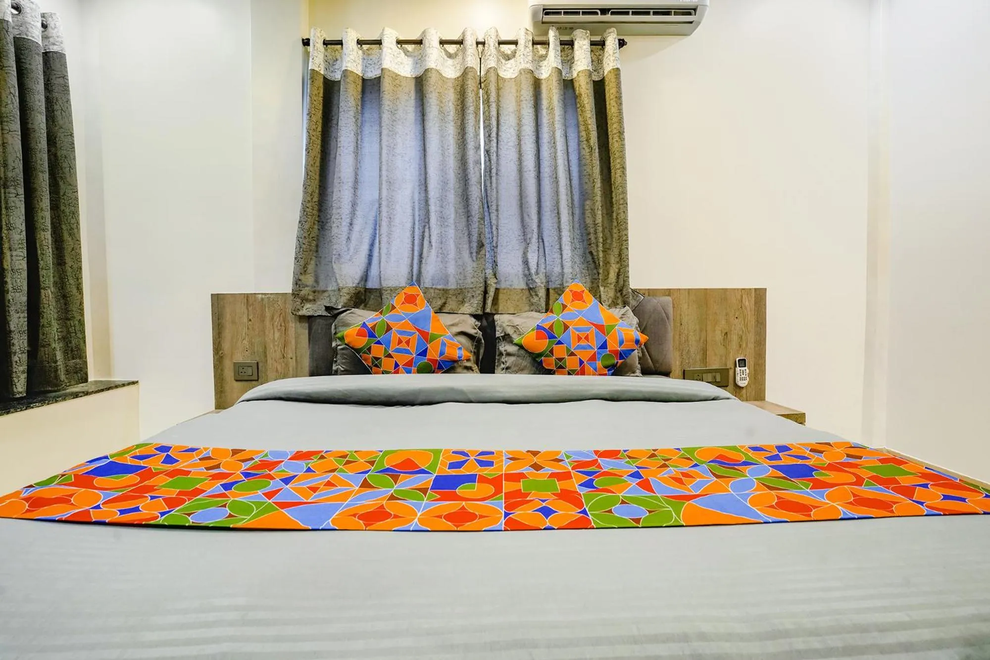 Bed in FabHotel Viva House - Talegaon