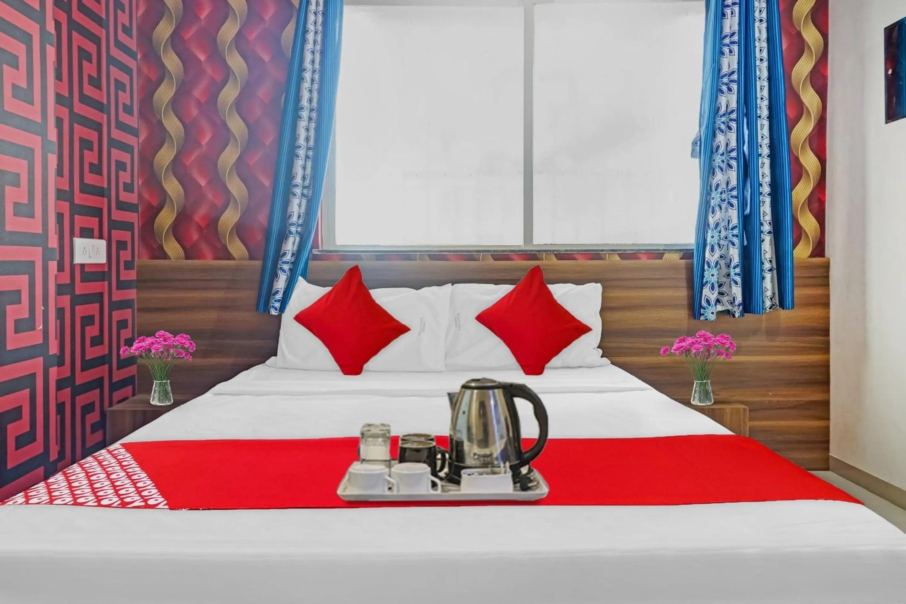 Bedroom, Bed in SPOT ON Swarg Executive Paradise Near Fun Time Multiplex